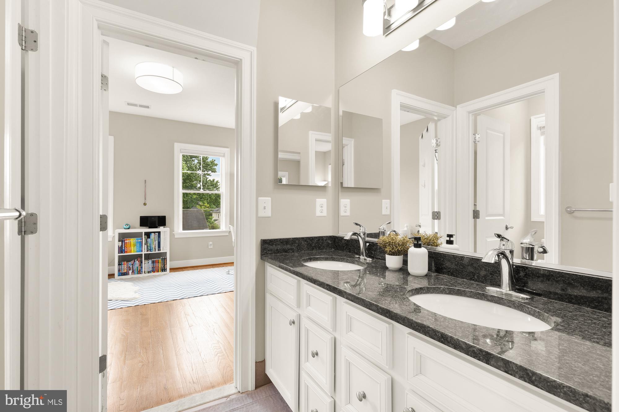 KENSINGTON TERRACE - Residential