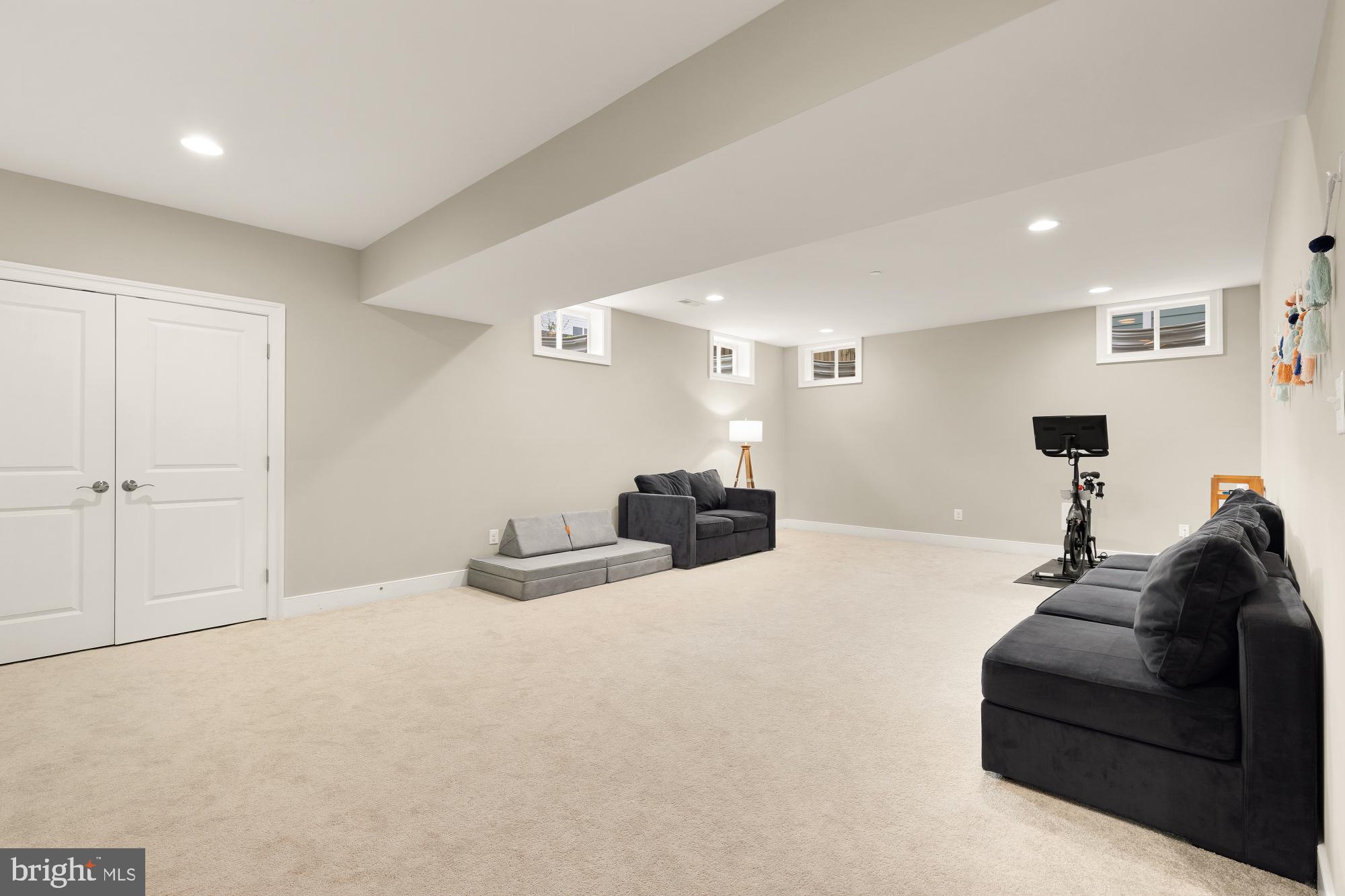 KENSINGTON TERRACE - Residential