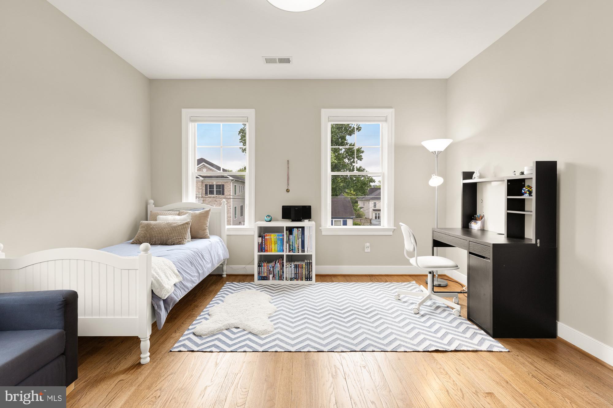 KENSINGTON TERRACE - Residential