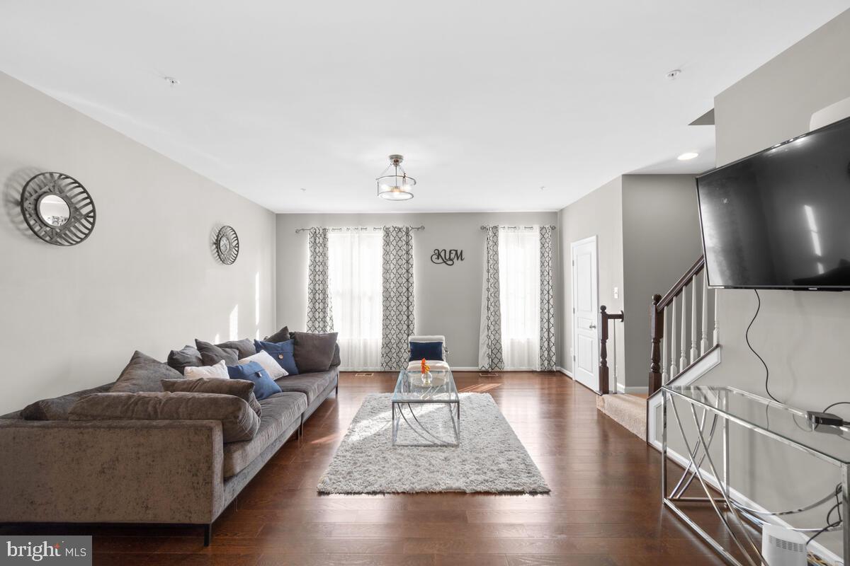 NORTH SHORE FOREST - Residential