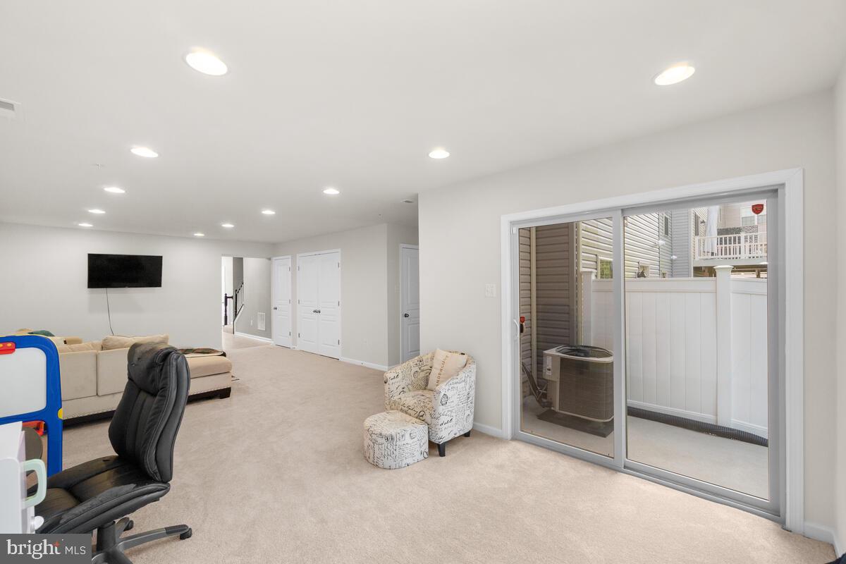 NORTH SHORE FOREST - Residential