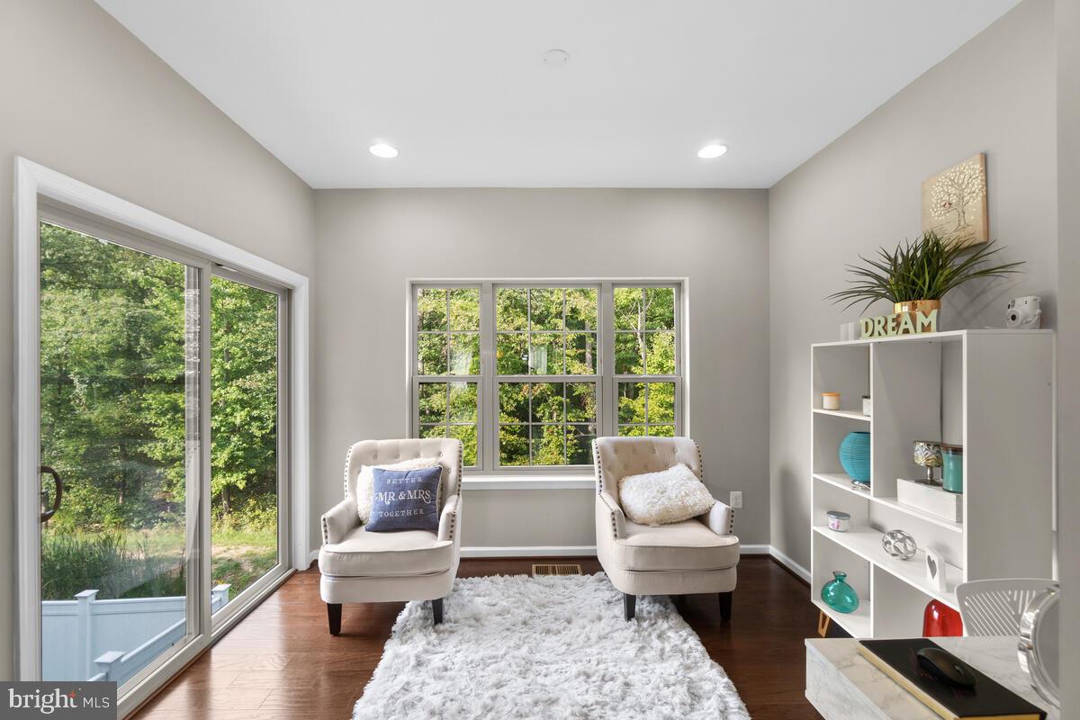 NORTH SHORE FOREST - Residential