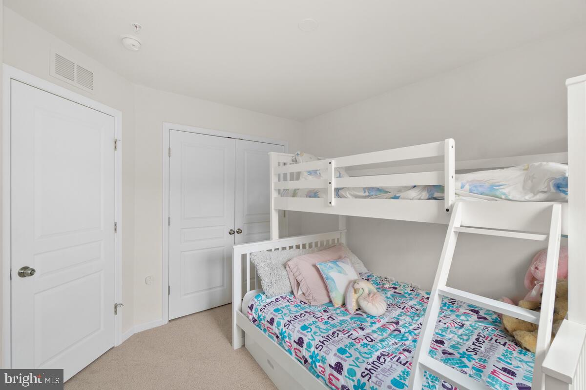 NORTH SHORE FOREST - Residential