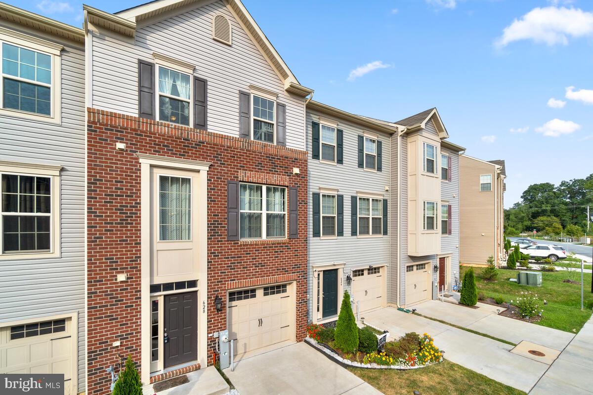 NORTH SHORE FOREST - Residential