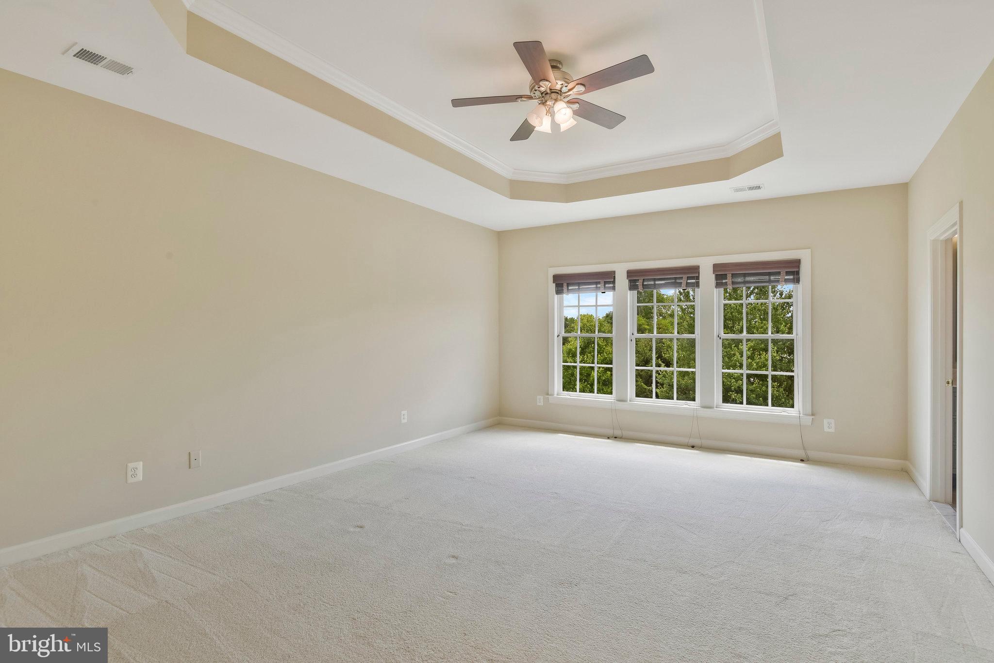 HOLLY RIDGE AT LAWNVALE - Residential