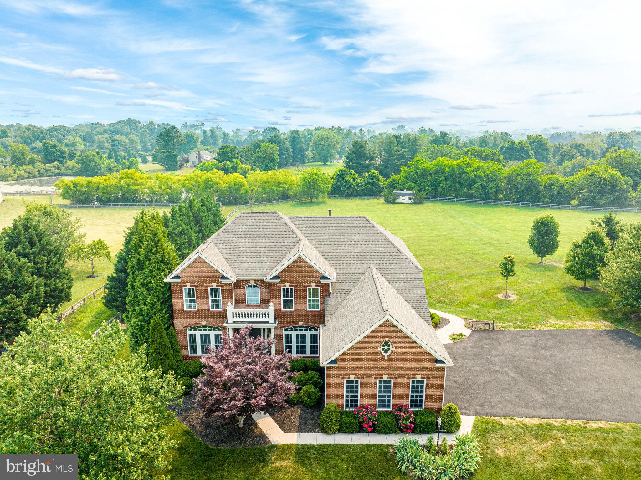 HOLLY RIDGE AT LAWNVALE - Residential