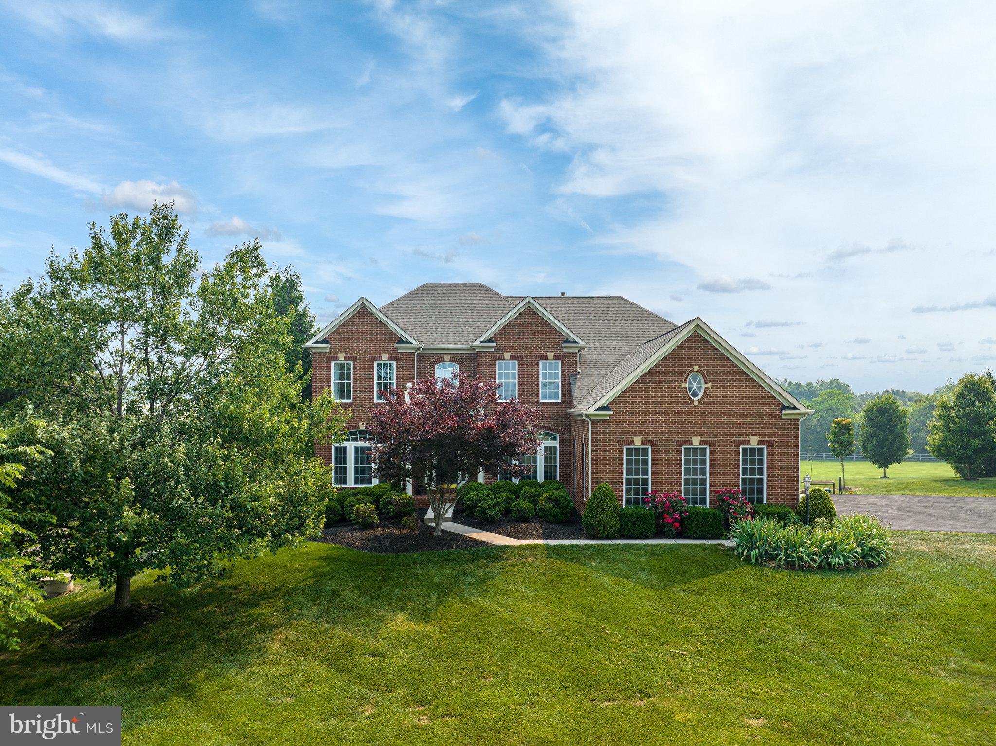 HOLLY RIDGE AT LAWNVALE - Residential