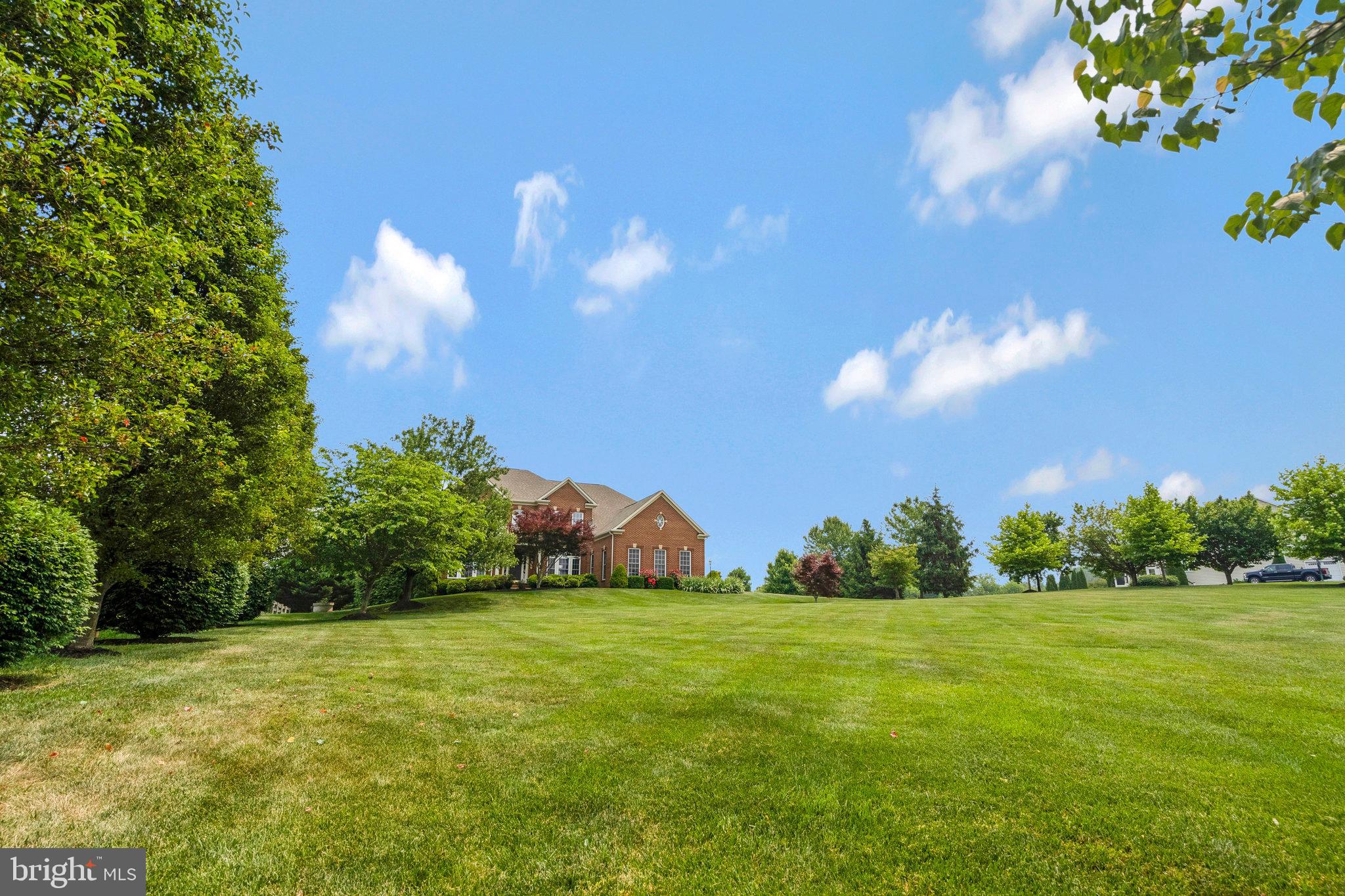 HOLLY RIDGE AT LAWNVALE - Residential