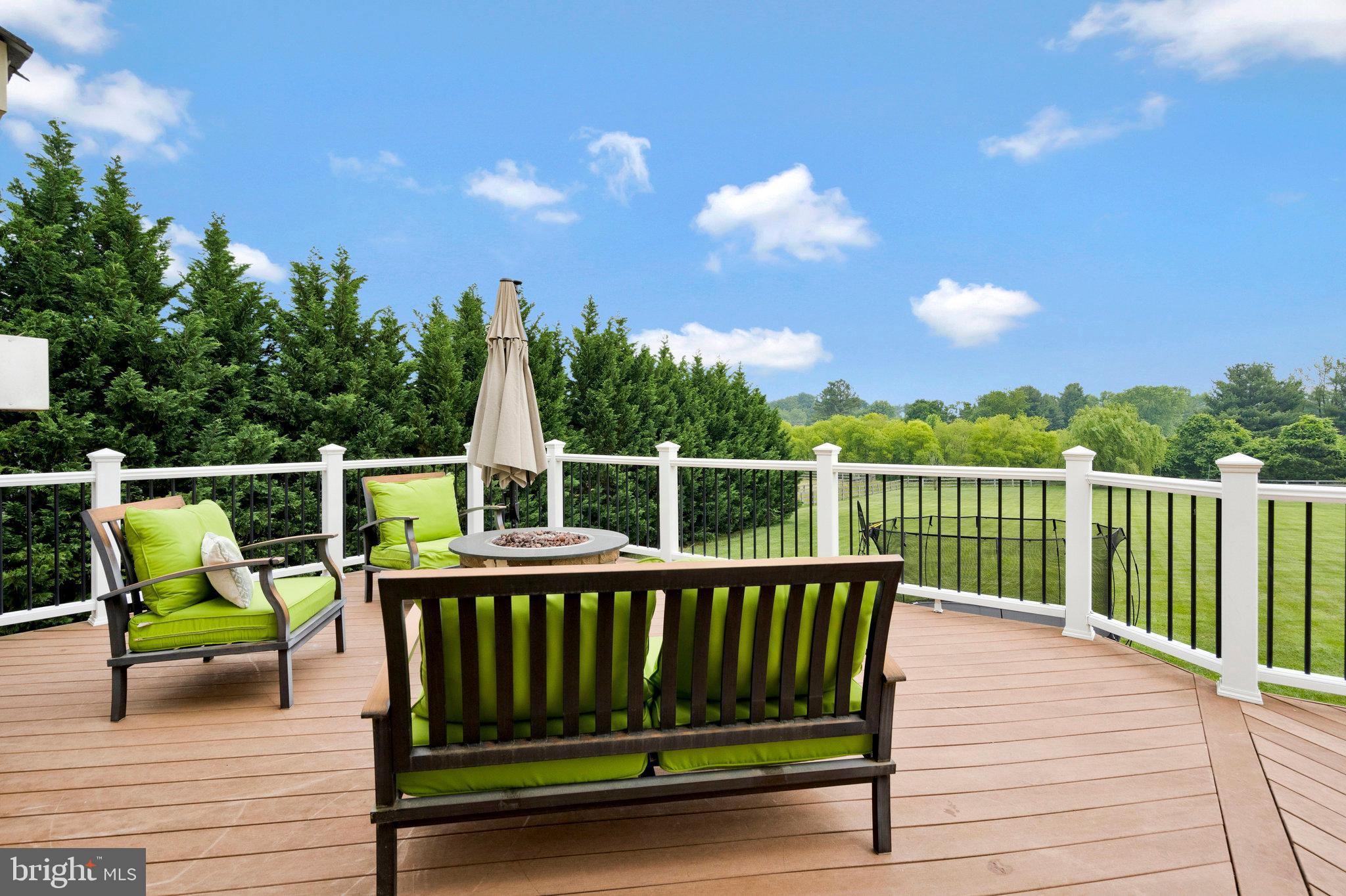 HOLLY RIDGE AT LAWNVALE - Residential