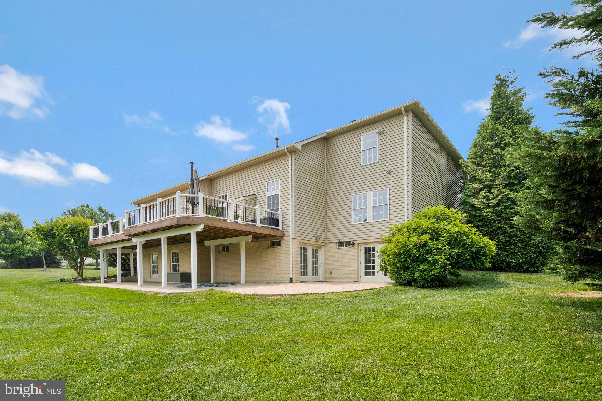 HOLLY RIDGE AT LAWNVALE - Residential