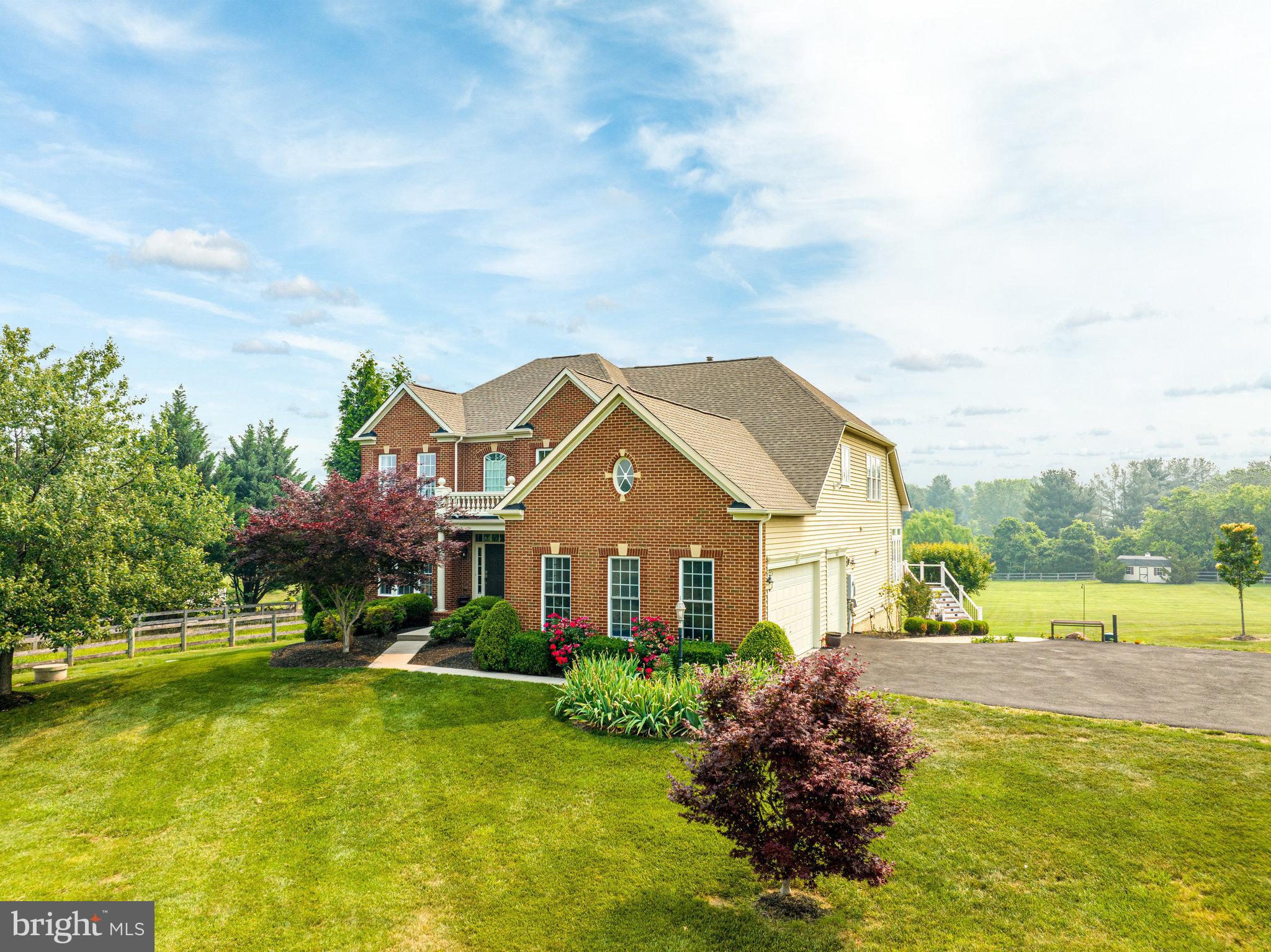 HOLLY RIDGE AT LAWNVALE - Residential