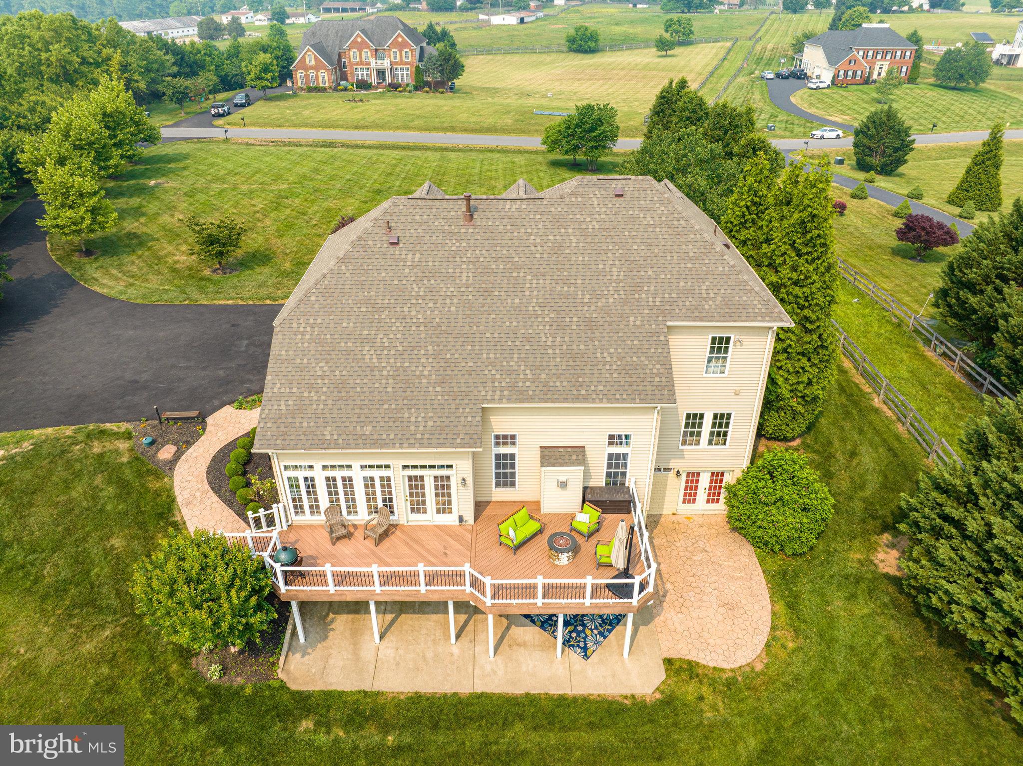 HOLLY RIDGE AT LAWNVALE - Residential