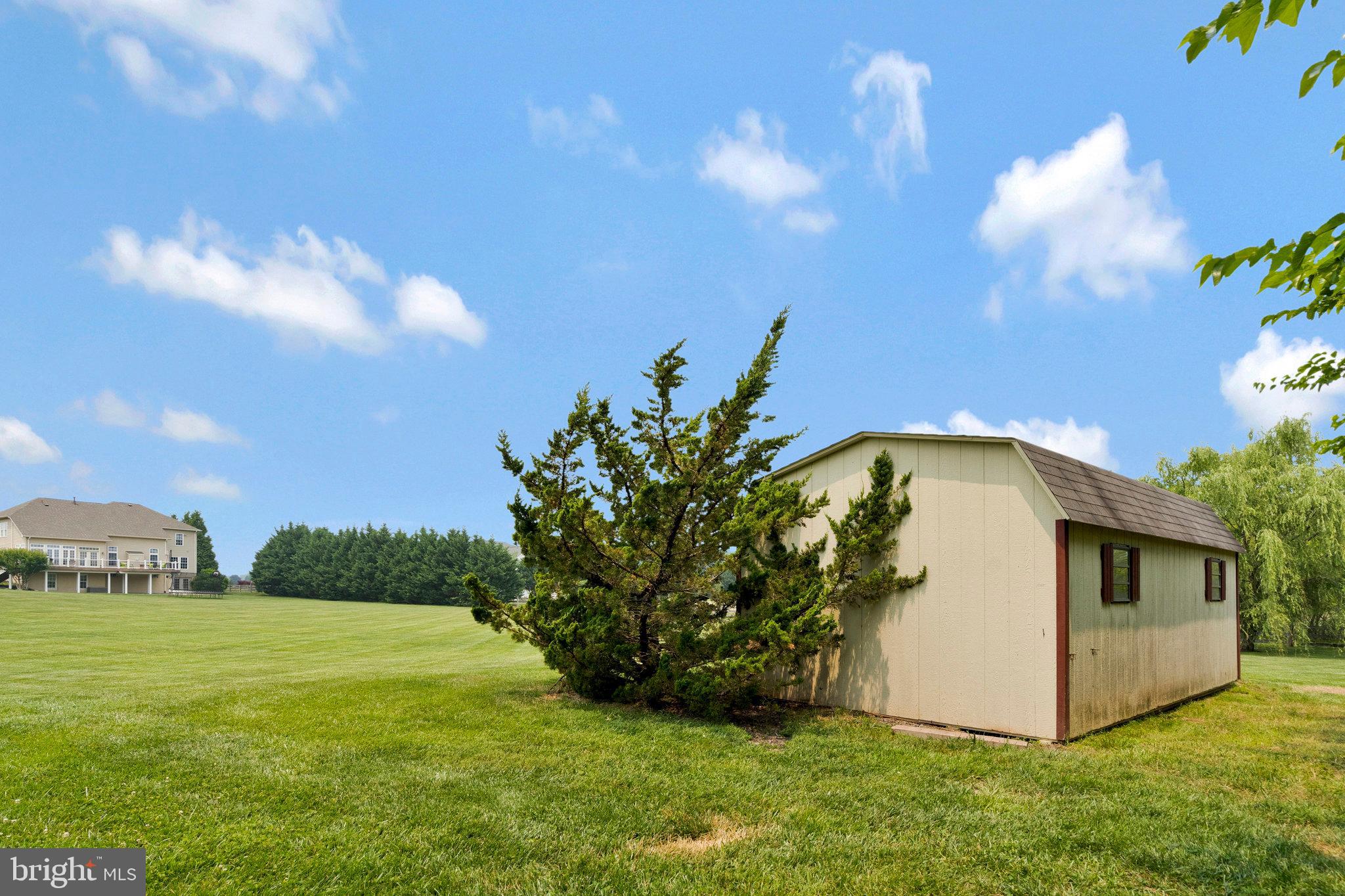 HOLLY RIDGE AT LAWNVALE - Residential