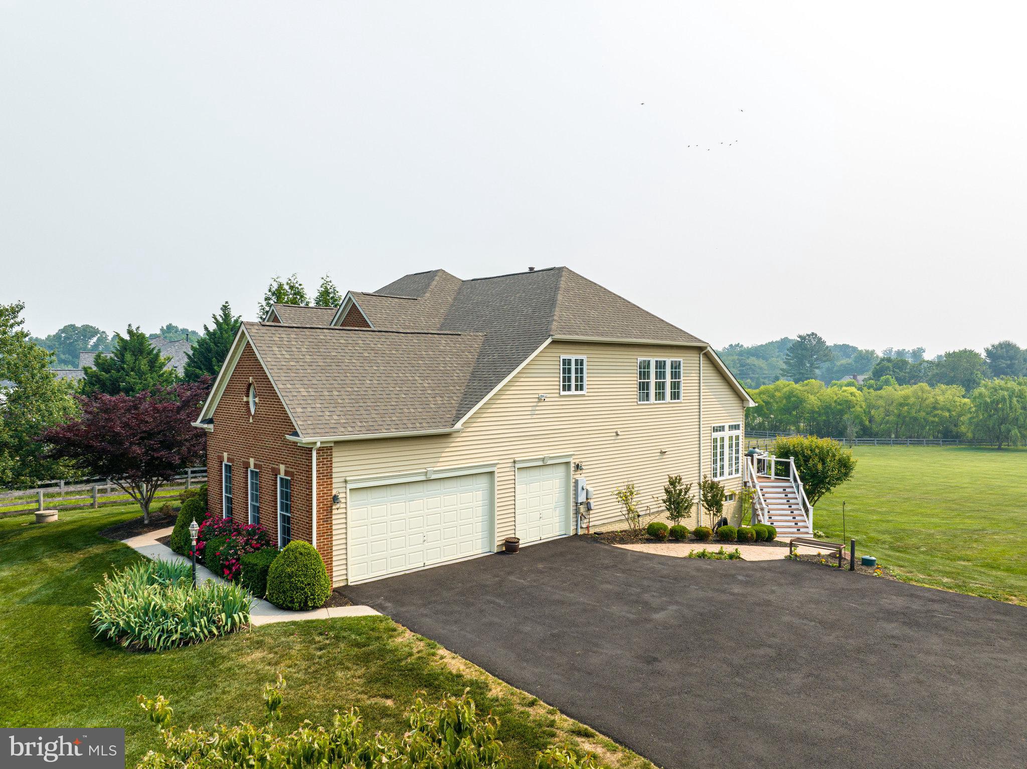 HOLLY RIDGE AT LAWNVALE - Residential