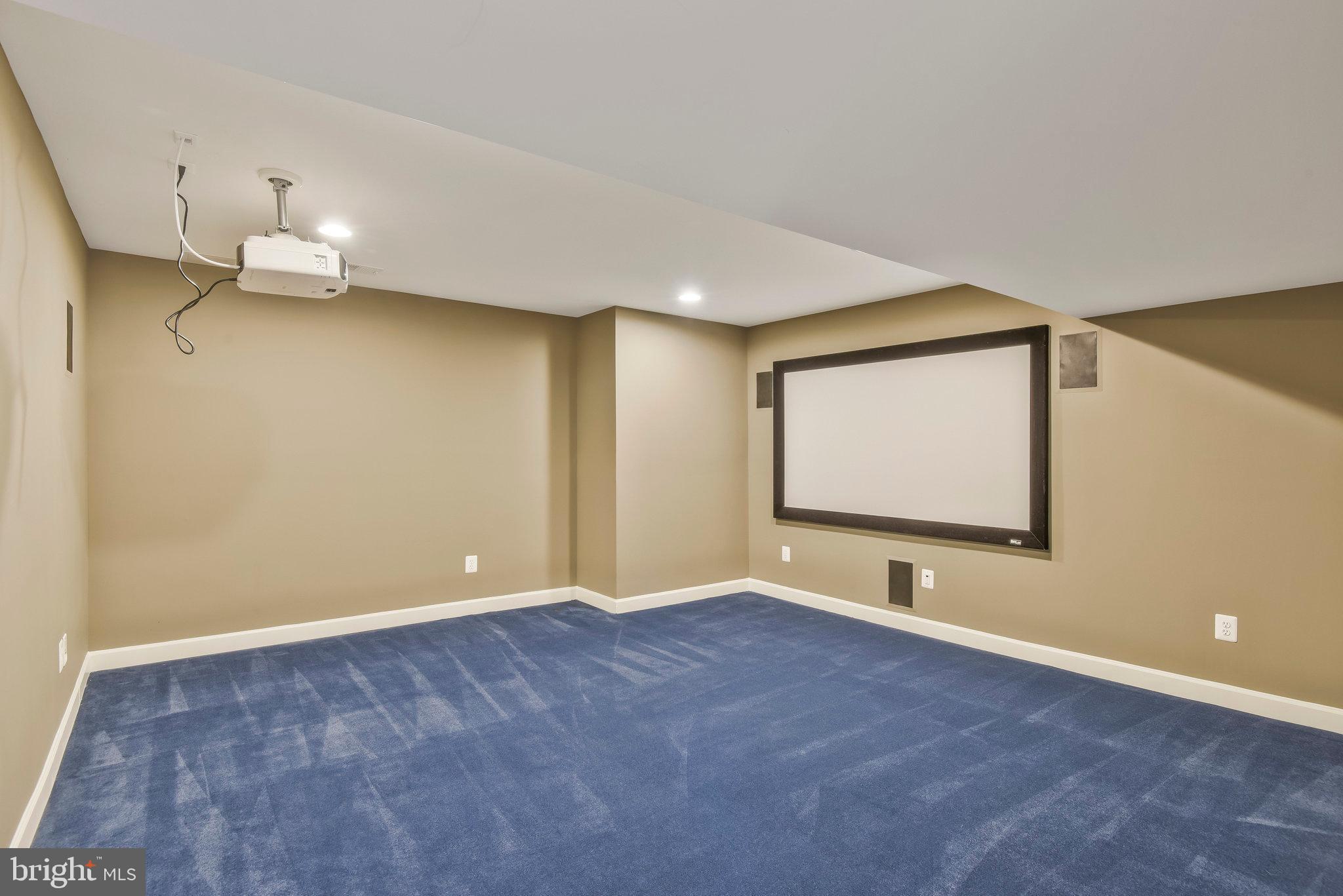 HOLLY RIDGE AT LAWNVALE - Residential