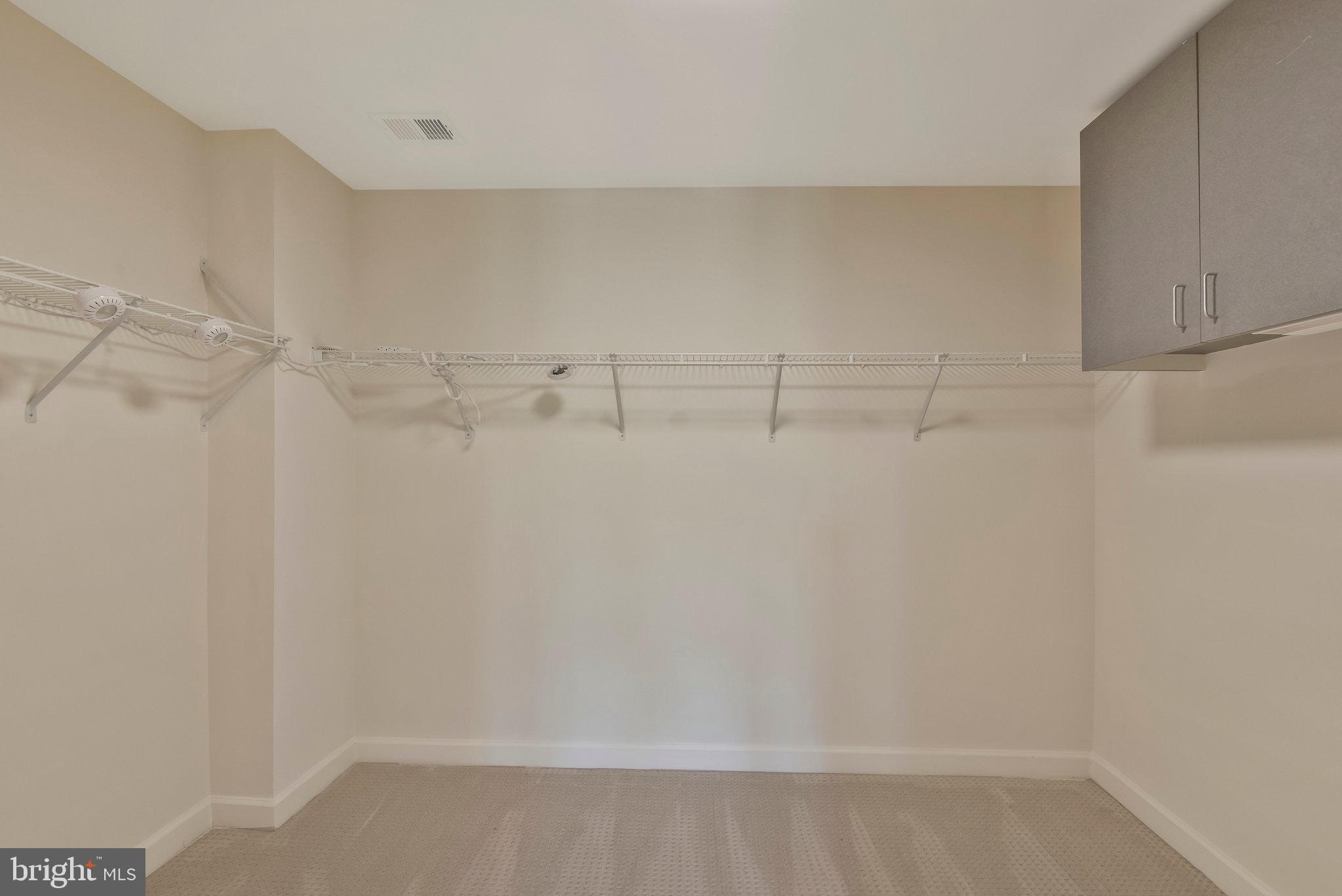 HOLLY RIDGE AT LAWNVALE - Residential