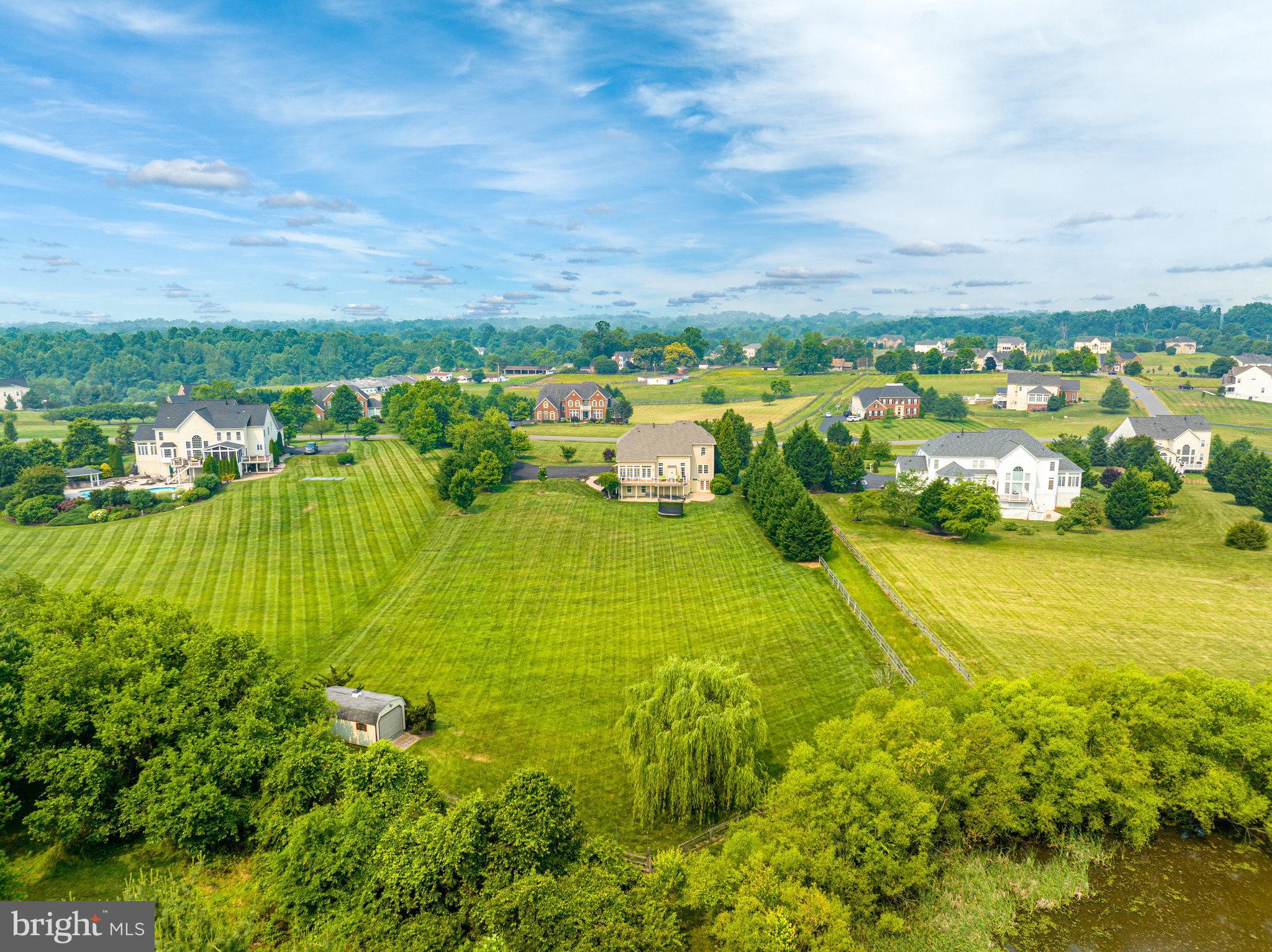 HOLLY RIDGE AT LAWNVALE - Residential