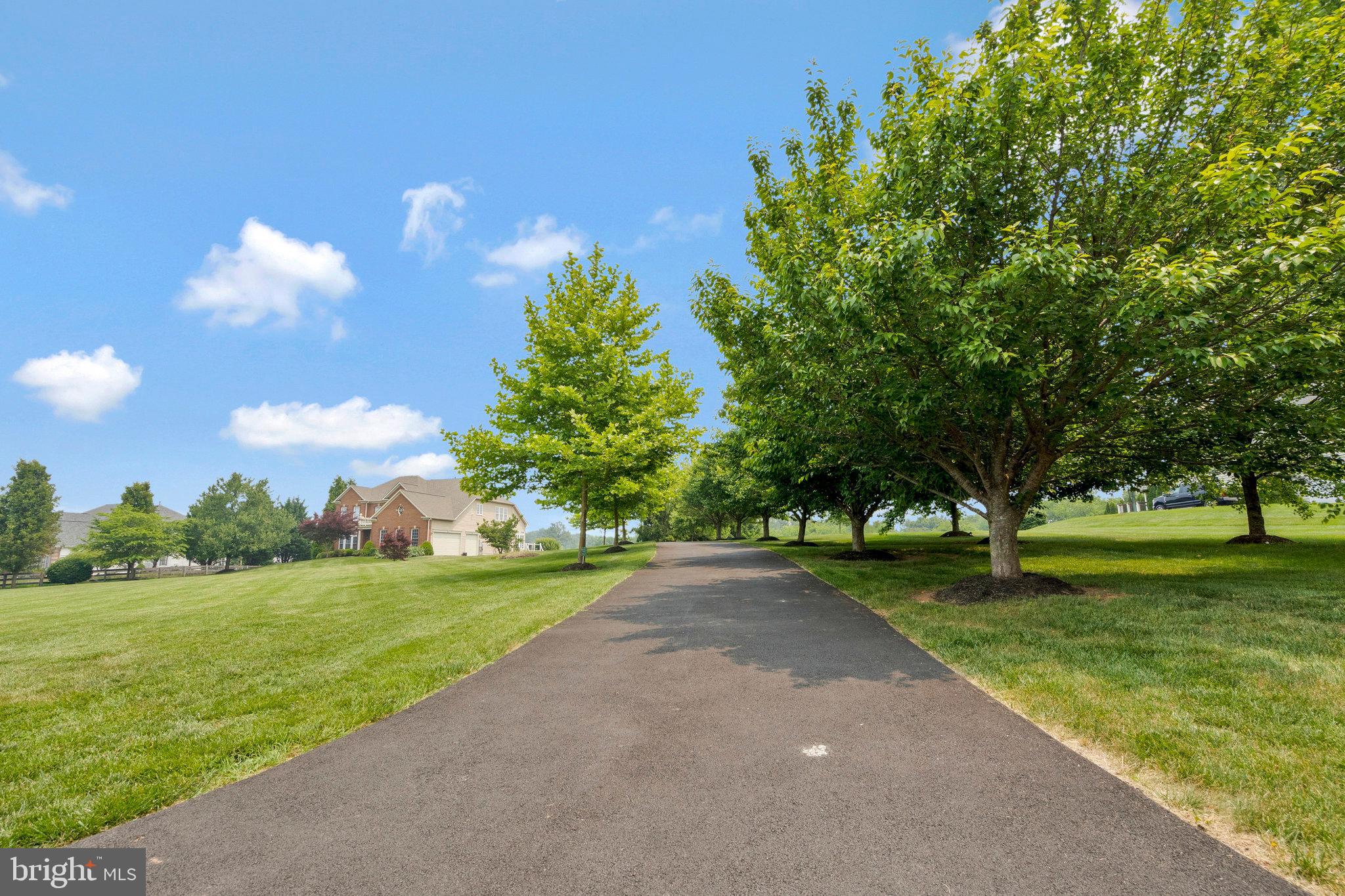 HOLLY RIDGE AT LAWNVALE - Residential