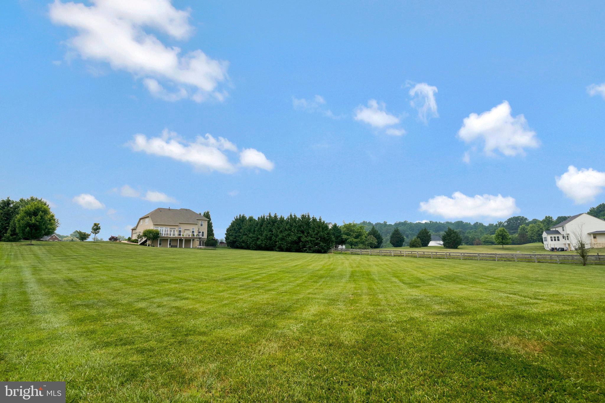 HOLLY RIDGE AT LAWNVALE - Residential