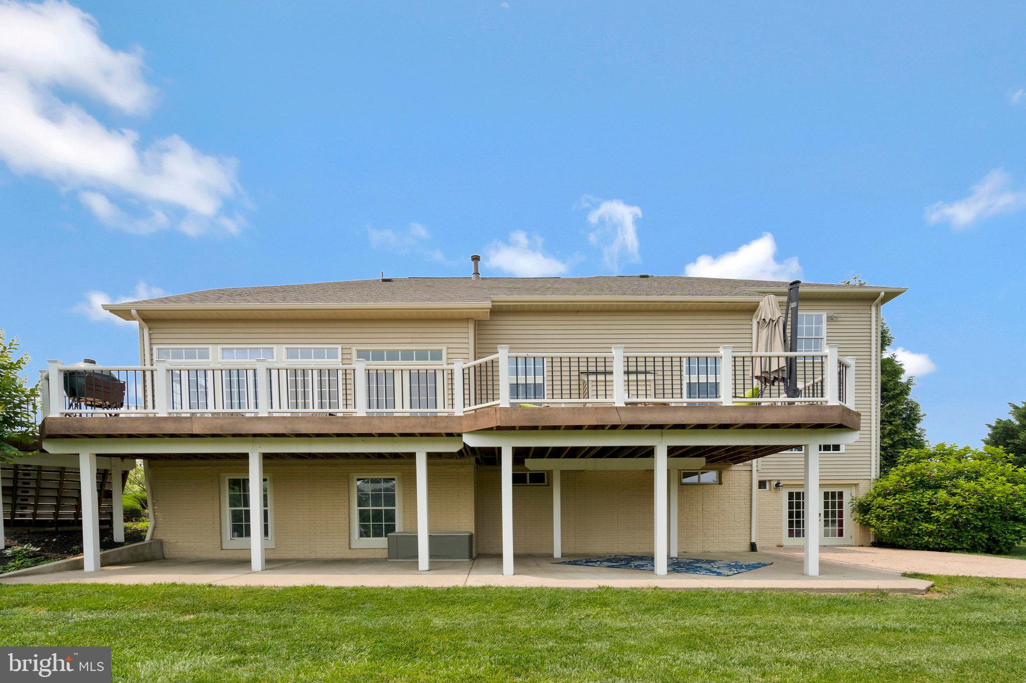 HOLLY RIDGE AT LAWNVALE - Residential