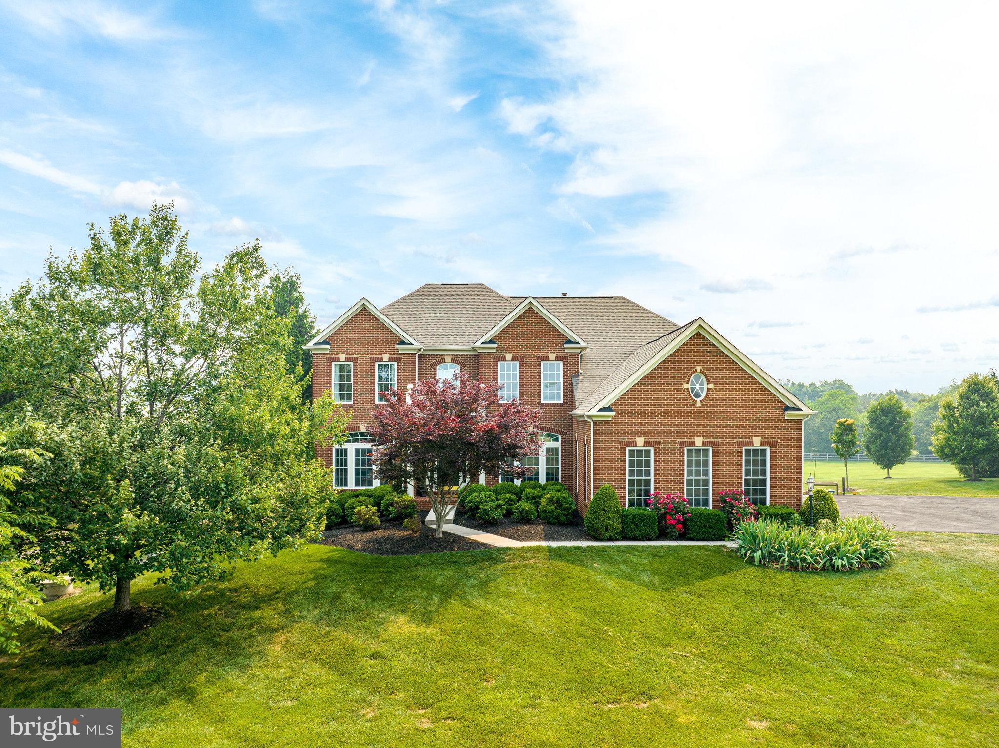 HOLLY RIDGE AT LAWNVALE - Residential