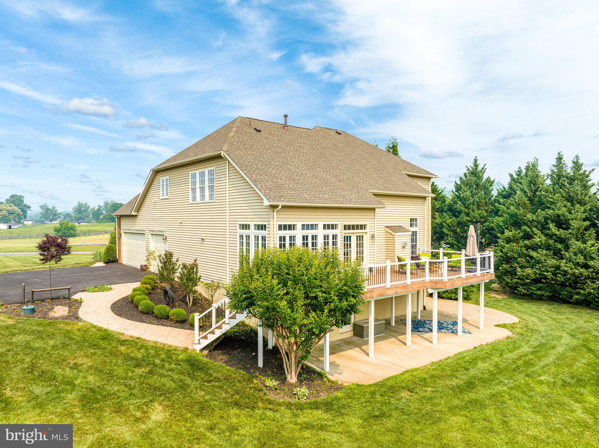 HOLLY RIDGE AT LAWNVALE - Residential