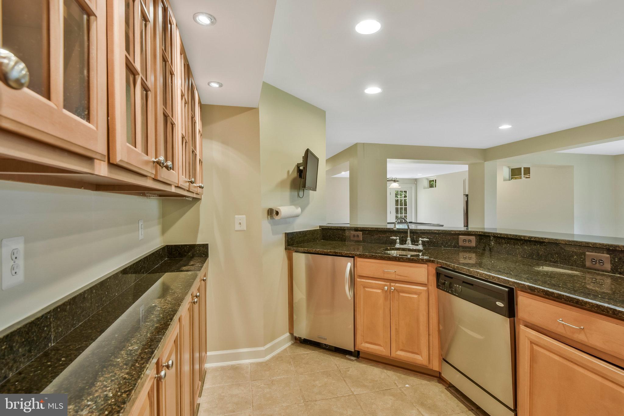 HOLLY RIDGE AT LAWNVALE - Residential