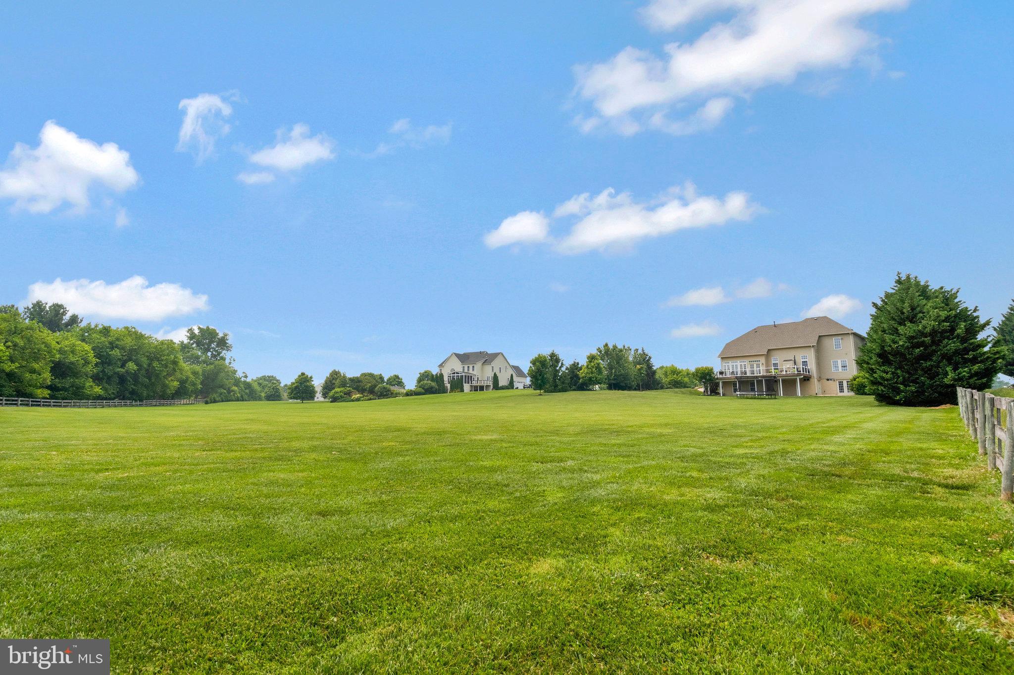 HOLLY RIDGE AT LAWNVALE - Residential