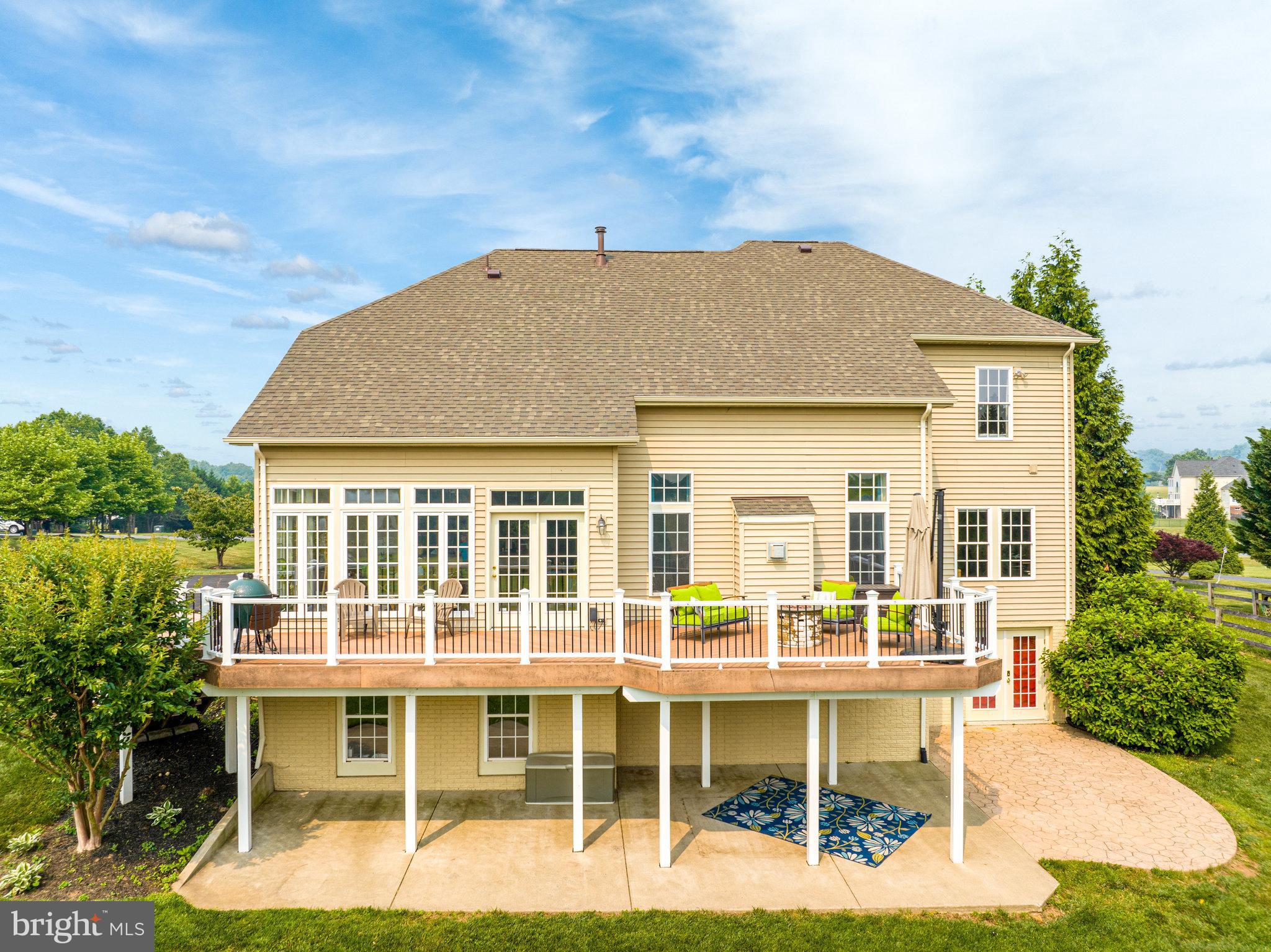 HOLLY RIDGE AT LAWNVALE - Residential