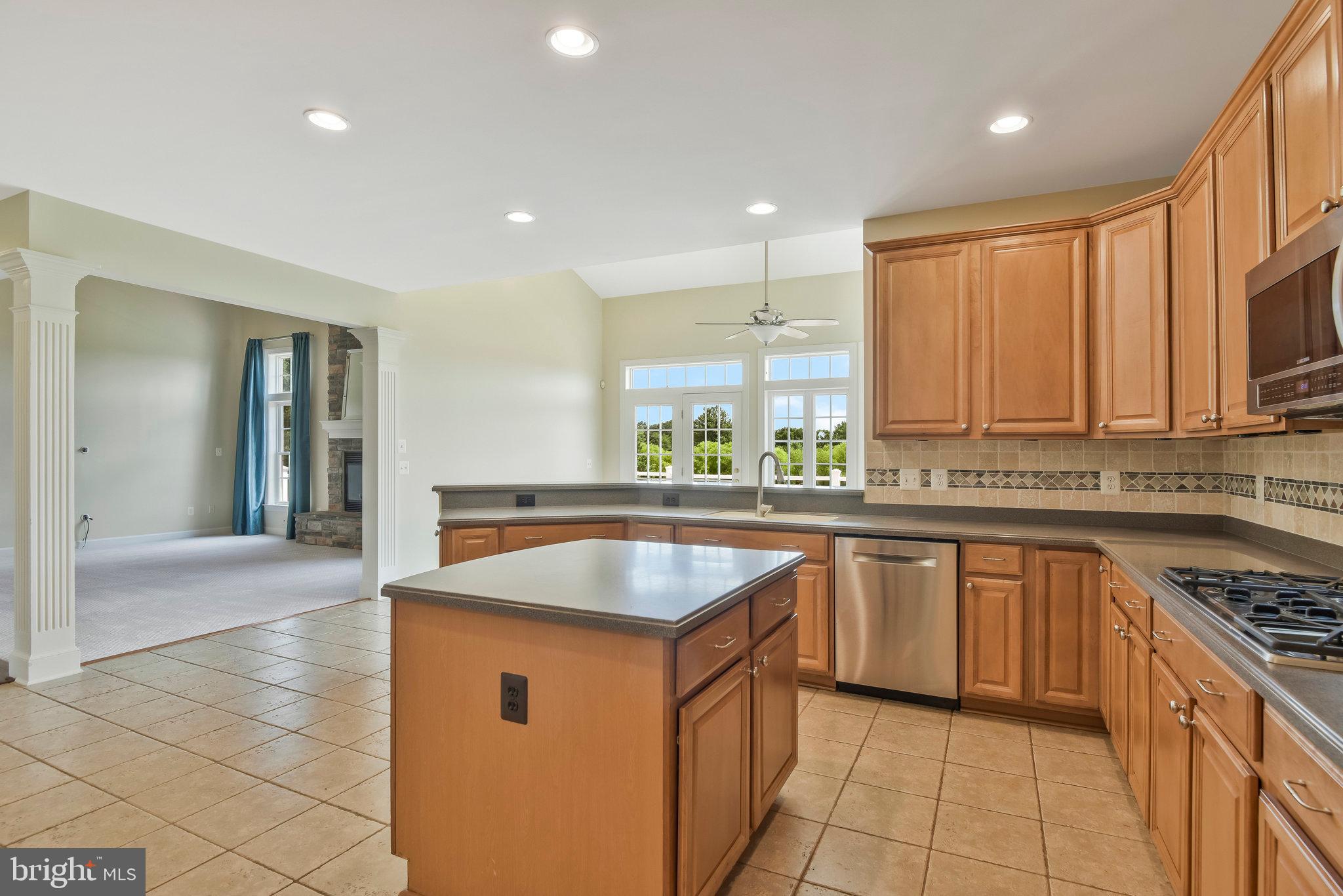 HOLLY RIDGE AT LAWNVALE - Residential