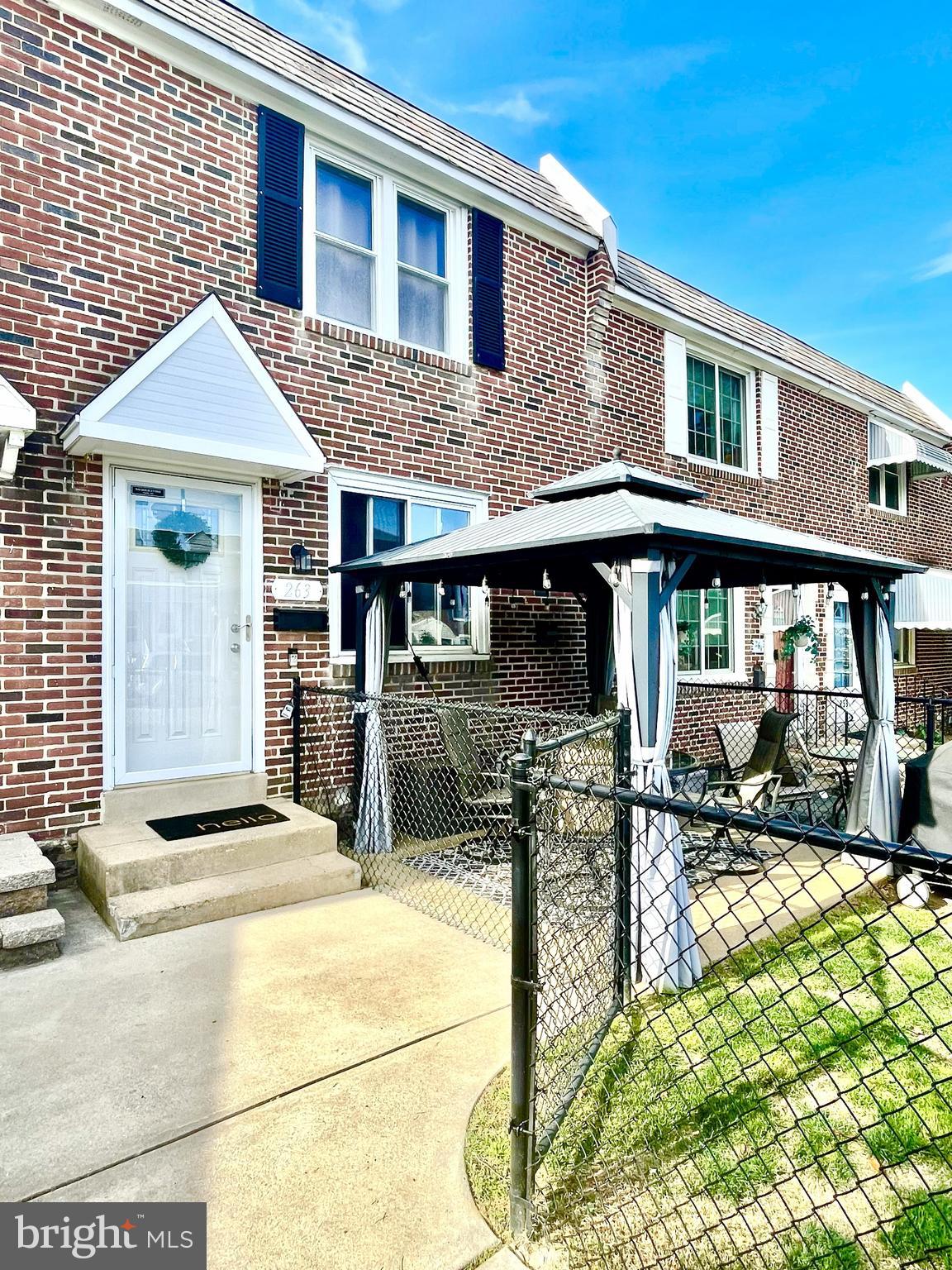 263 W WYNCLIFFE AVENUE