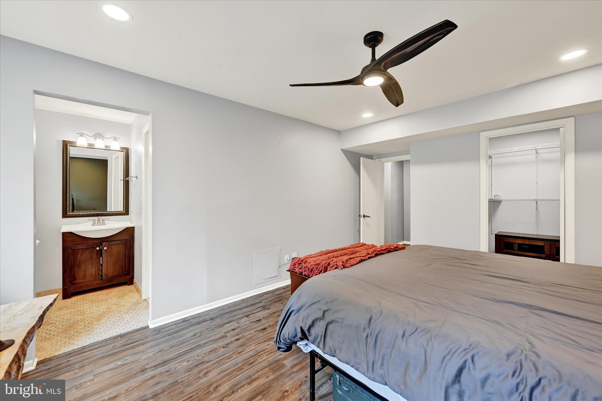 OWINGS MILLS - Residential