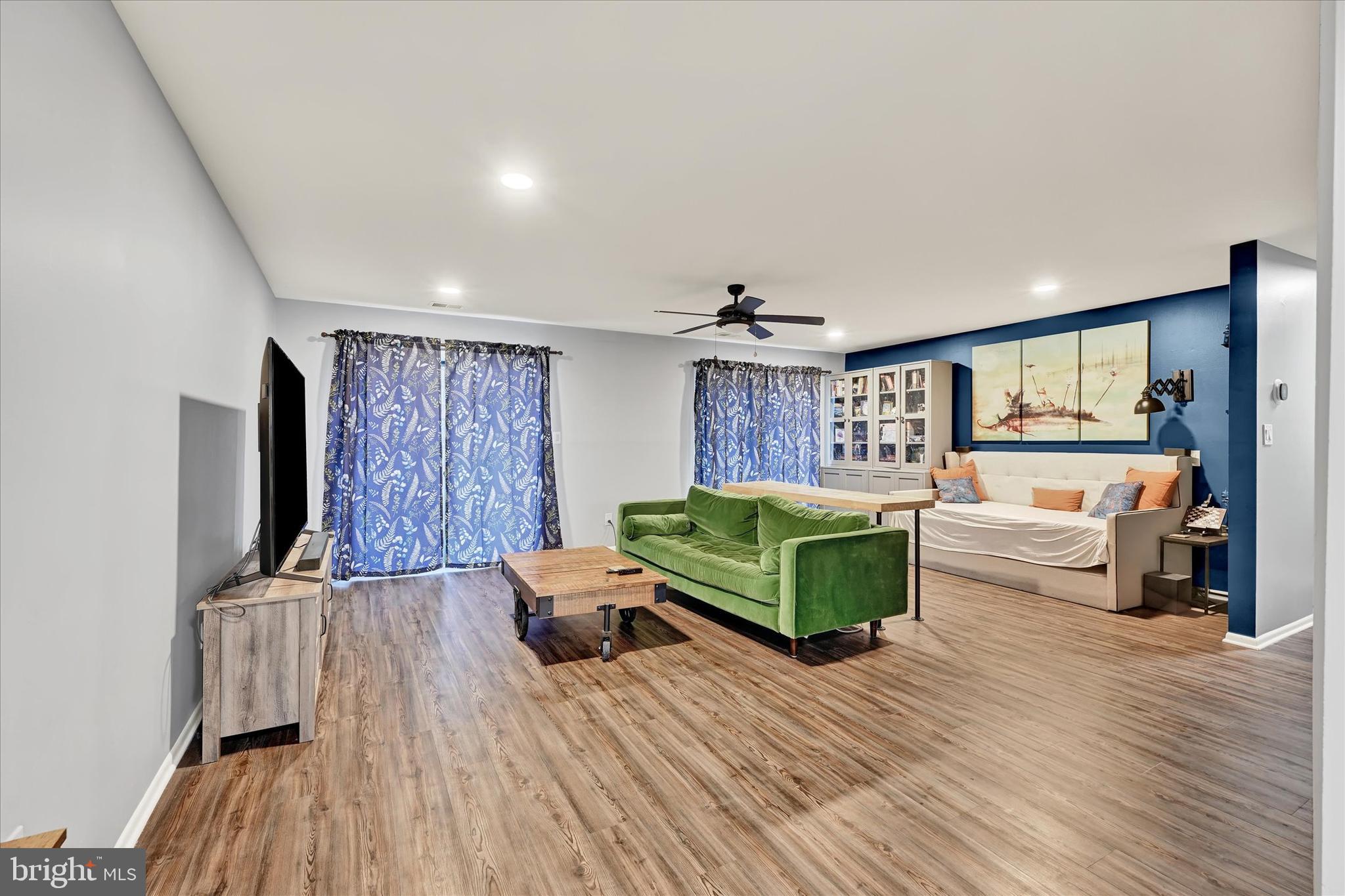 OWINGS MILLS - Residential