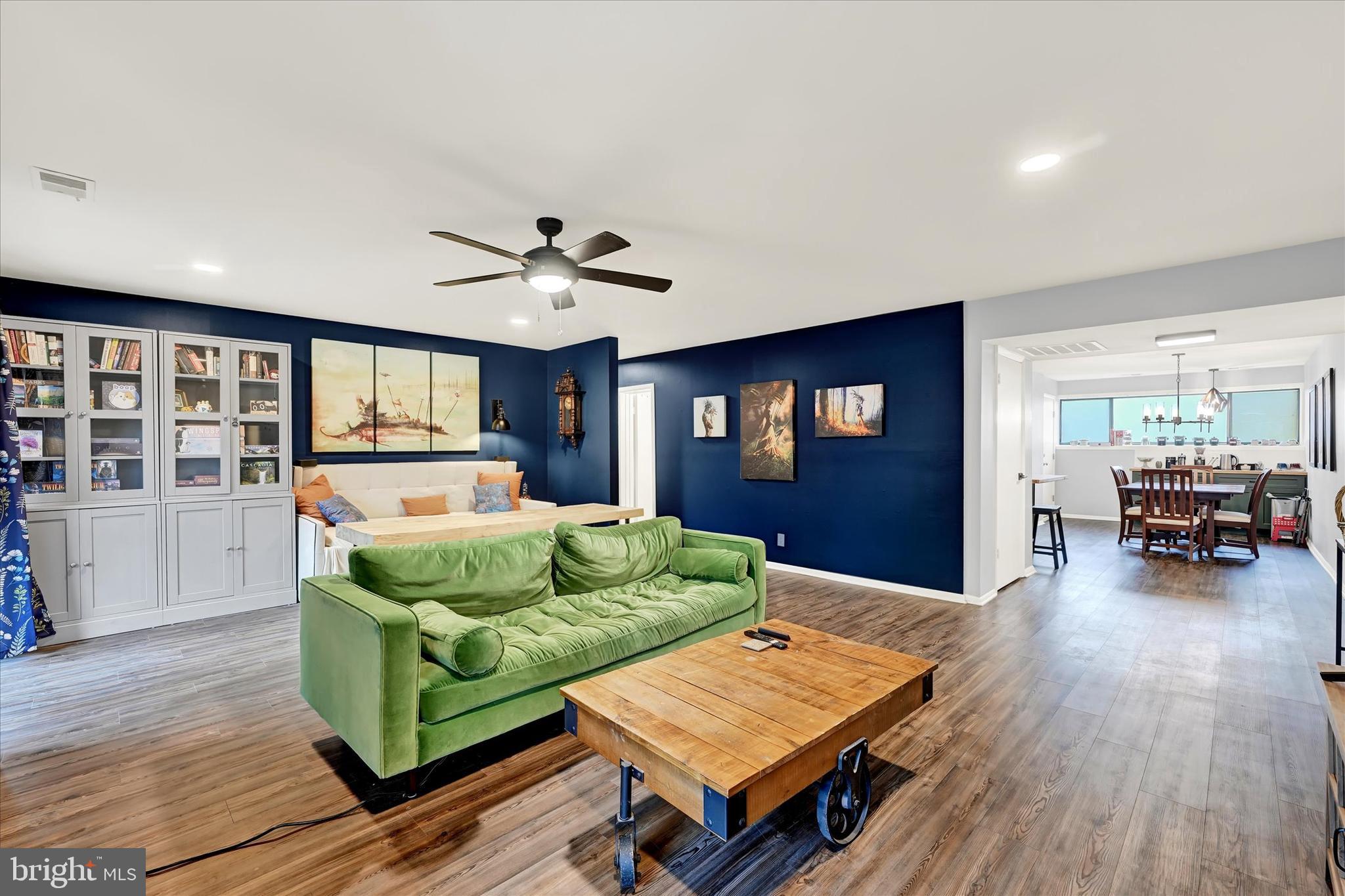 OWINGS MILLS - Residential