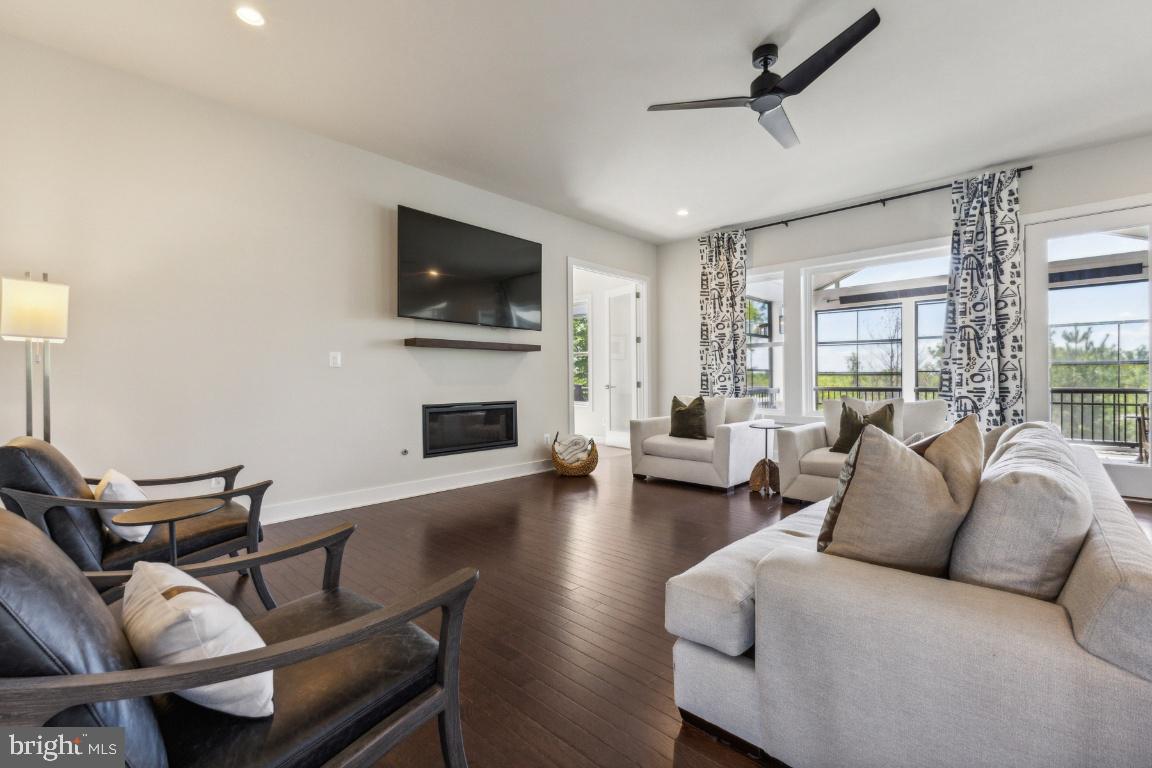 DOMINION VALLEY COUNTRY CLUB - Residential