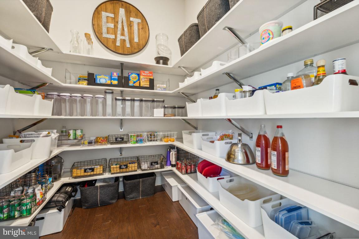 DOMINION VALLEY COUNTRY CLUB - Residential