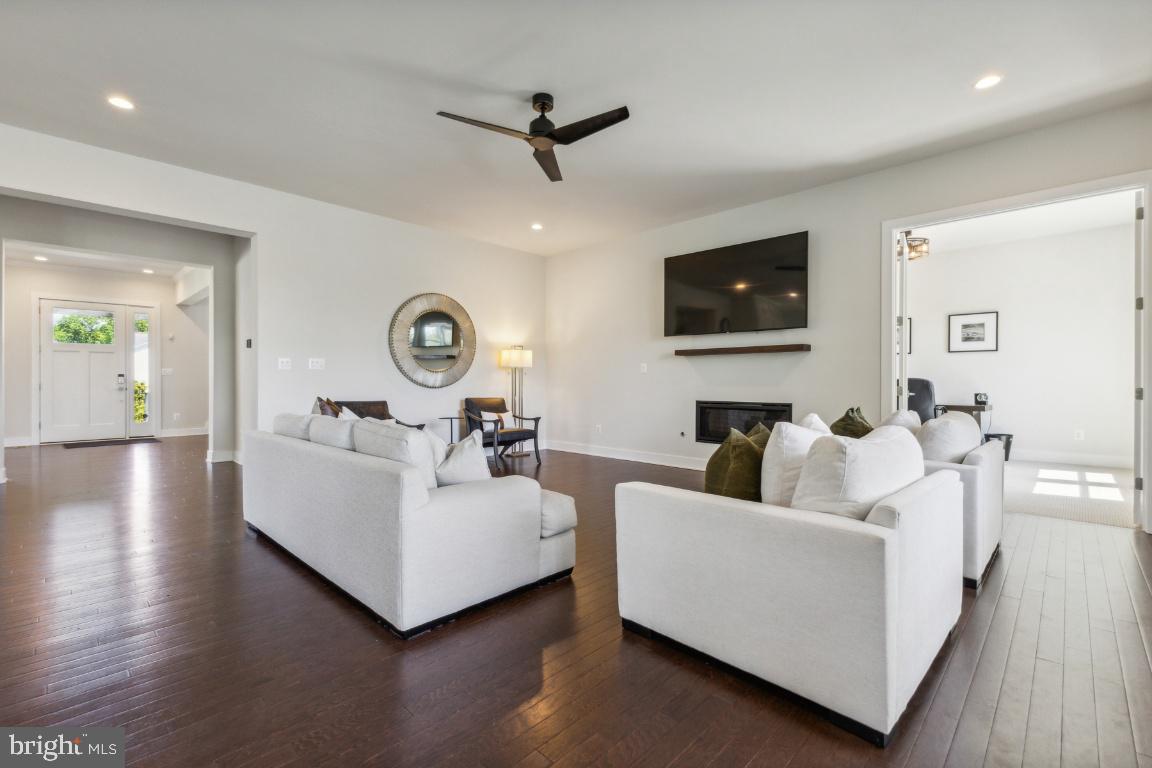 DOMINION VALLEY COUNTRY CLUB - Residential