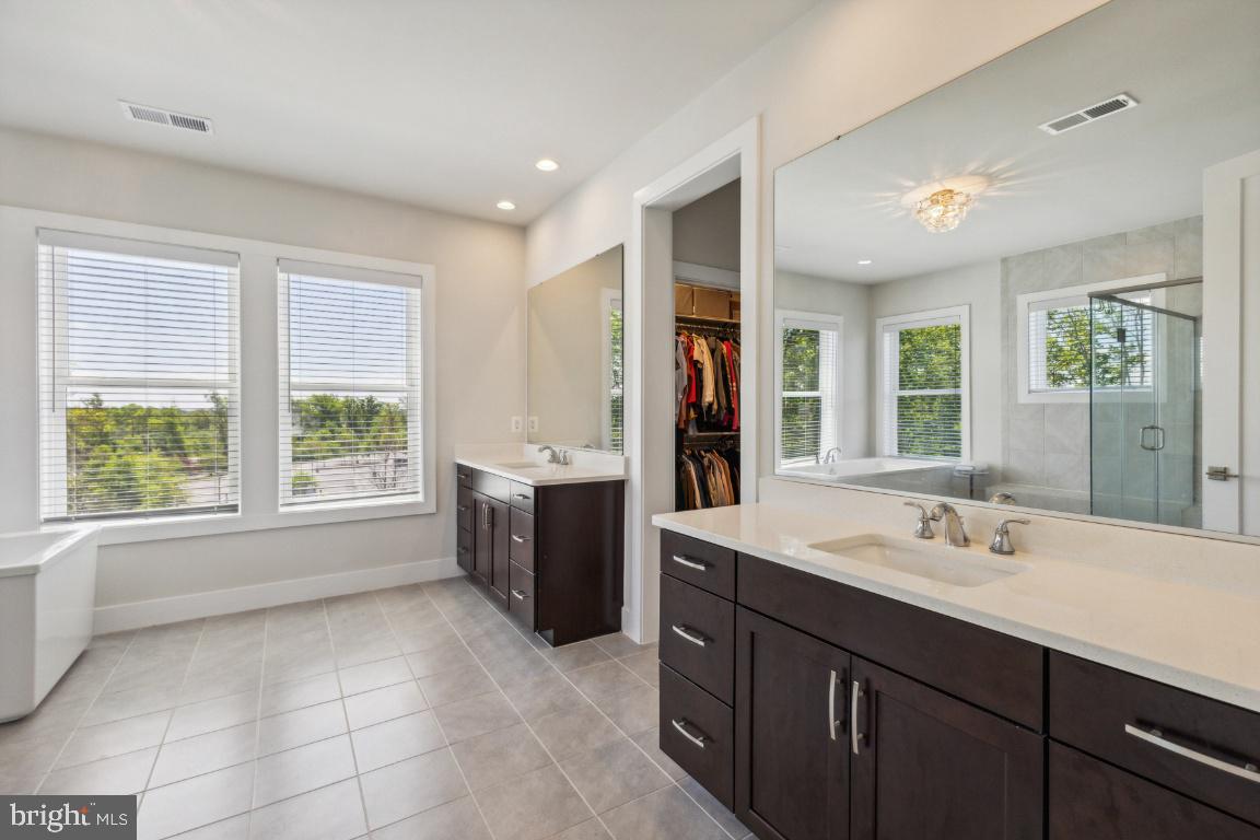 DOMINION VALLEY COUNTRY CLUB - Residential