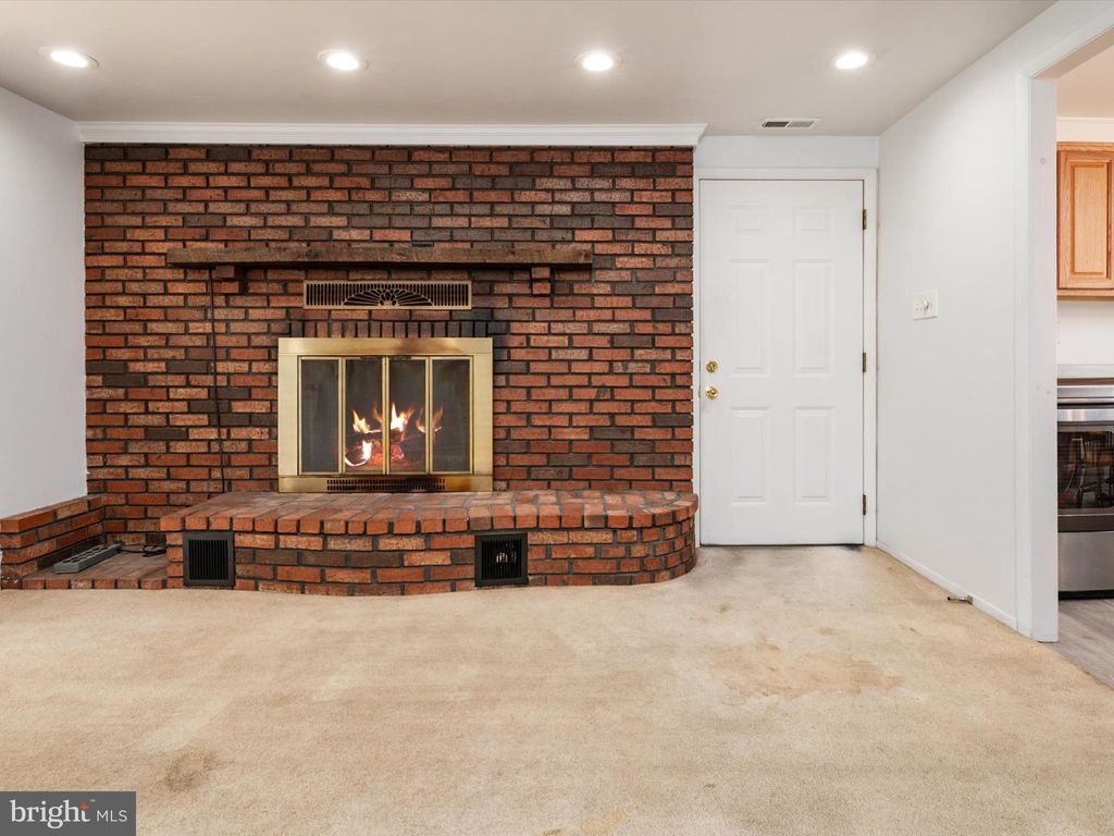 Photo of 115 Dorchester Road, GLEN BURNIE, MD 21060 (MLS # MDAA2127850)