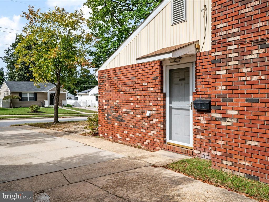 Photo of 115 Dorchester Road, GLEN BURNIE, MD 21060 (MLS # MDAA2127850)