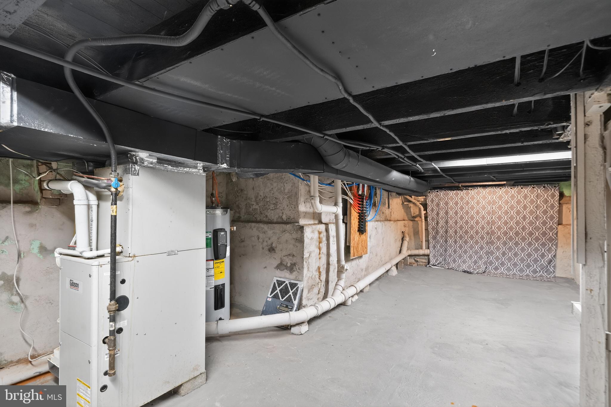 EAST KENSINGTON - Residential