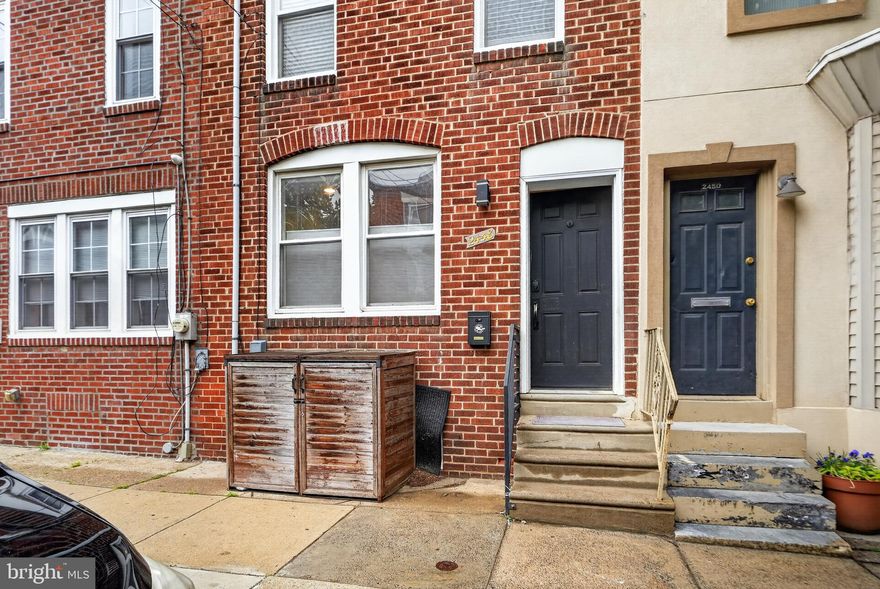 Fabulous fully renovated brick rowhome located in the heart of East Kensington, just steps from all that East Kensington & Fishtown have to offer. Situated on a great block, this 3-story home is finished in a neutral palette throughout and features beautiful hardwood floors and recessed lighting across most of the home.
The first floor offers a spacious and open layout with a large living room, dining area, and an updated kitchen complete with cherry cabinetry, granite countertops, and stainless steel appliances There is also direct access to a private rear patio, perfect for outdoor entertaining.
The second floor includes two well-sized bedrooms and a full bathroom with tile flooring and an updated vanity.
The third floor is dedicated to an oversized primary suite featuring hardwood floors, recessed lighting, dual closets, and a full bath with marble tile shower, marble-top vanity, and tile flooring. Just outside the suite is access to a newly constructed roof deck with impressive 360-degree views of Philadelphia and the surrounding skyline. Additional highlights include a full basement offering excellent storage space.
Located just a short walk to Frankford Avenue, you are surrounded by neighborhood favorites like Atlantis: The Lost Bar, Philadelphia Brewing Company, Picnic, Little Walters, and countless other shops, cafes, and restaurants. Convenient to public transportation and major highways.
A move-in ready home offering space, updates, and location with easy access to one of the city’s most vibrant neighborhoods. Schedule your showing today.