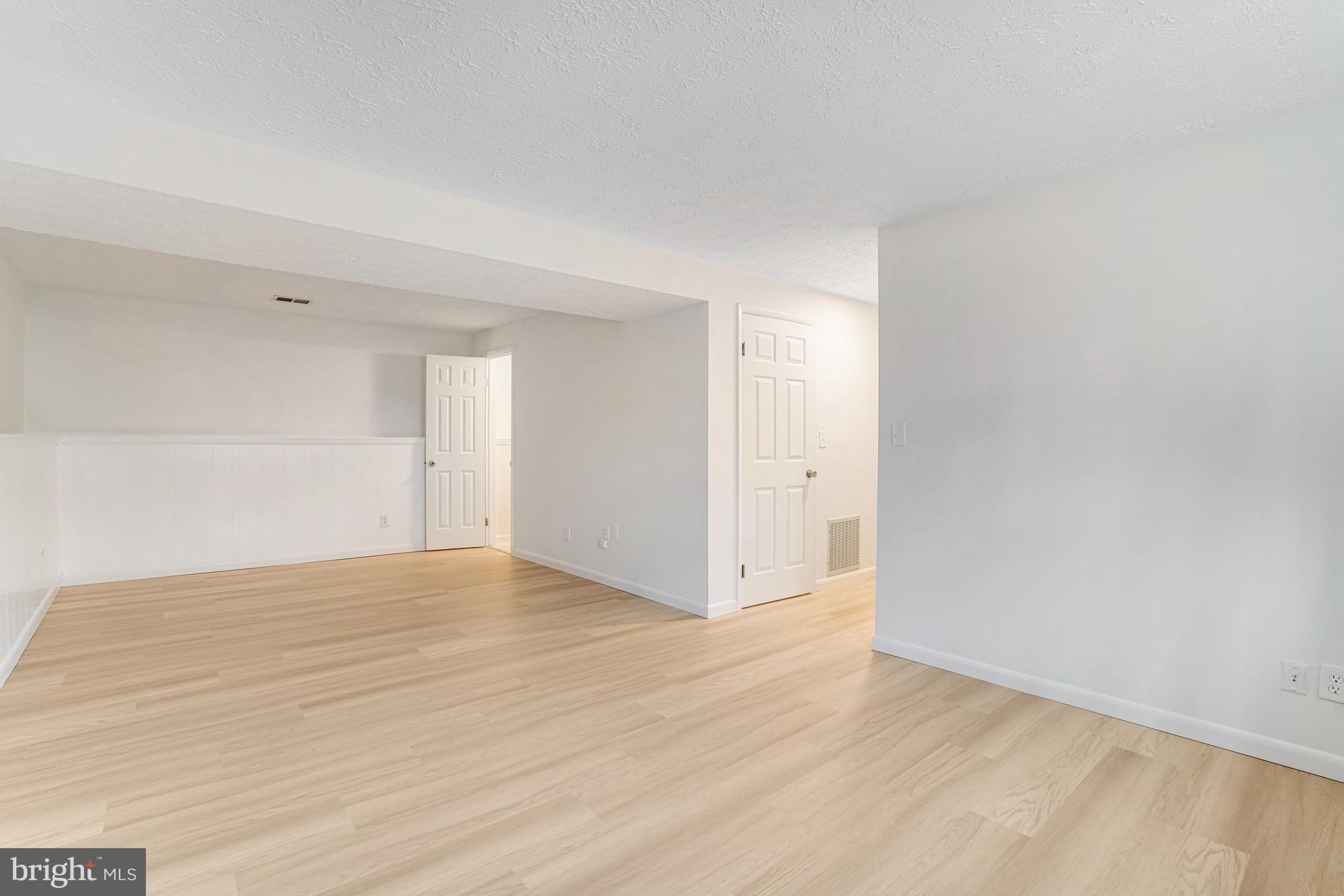 NEWINGTON FOREST - Residential