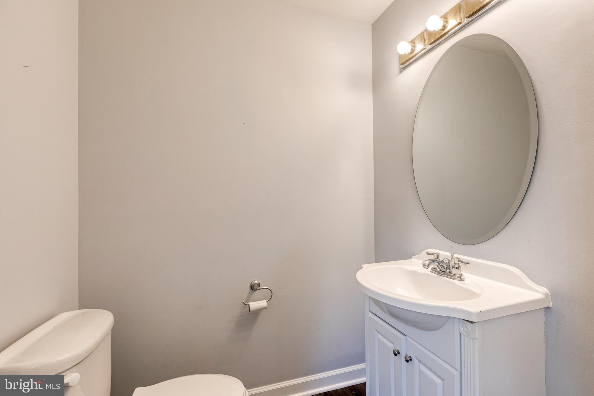 FOUR SEASONS ESTATES - Residential Lease