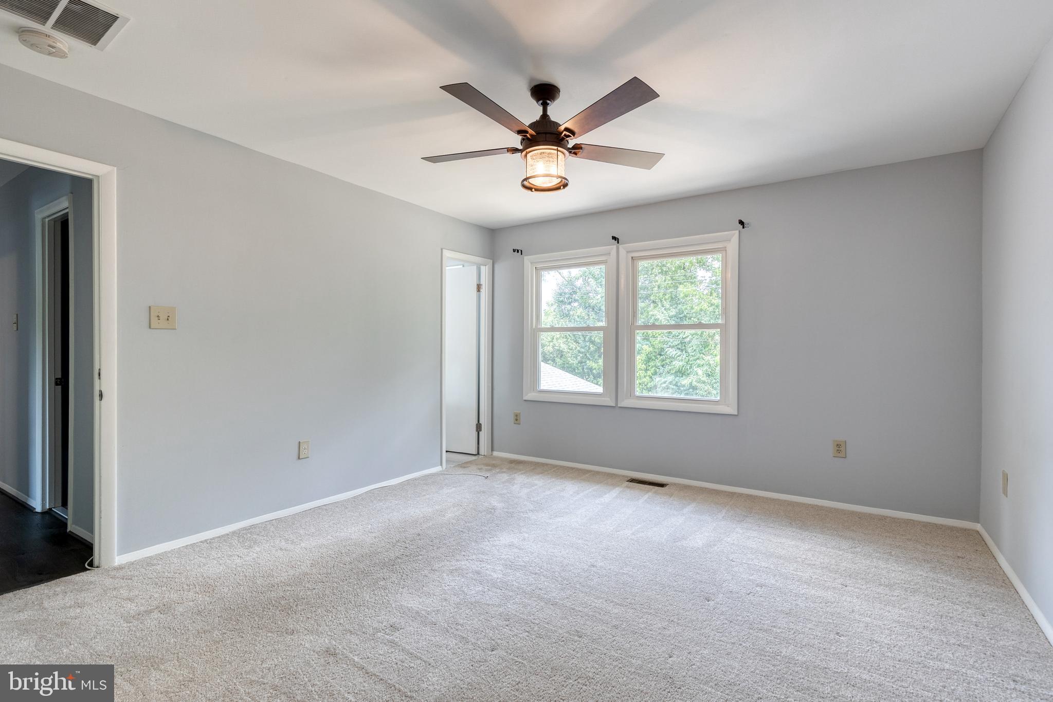 FOUR SEASONS ESTATES - Residential Lease