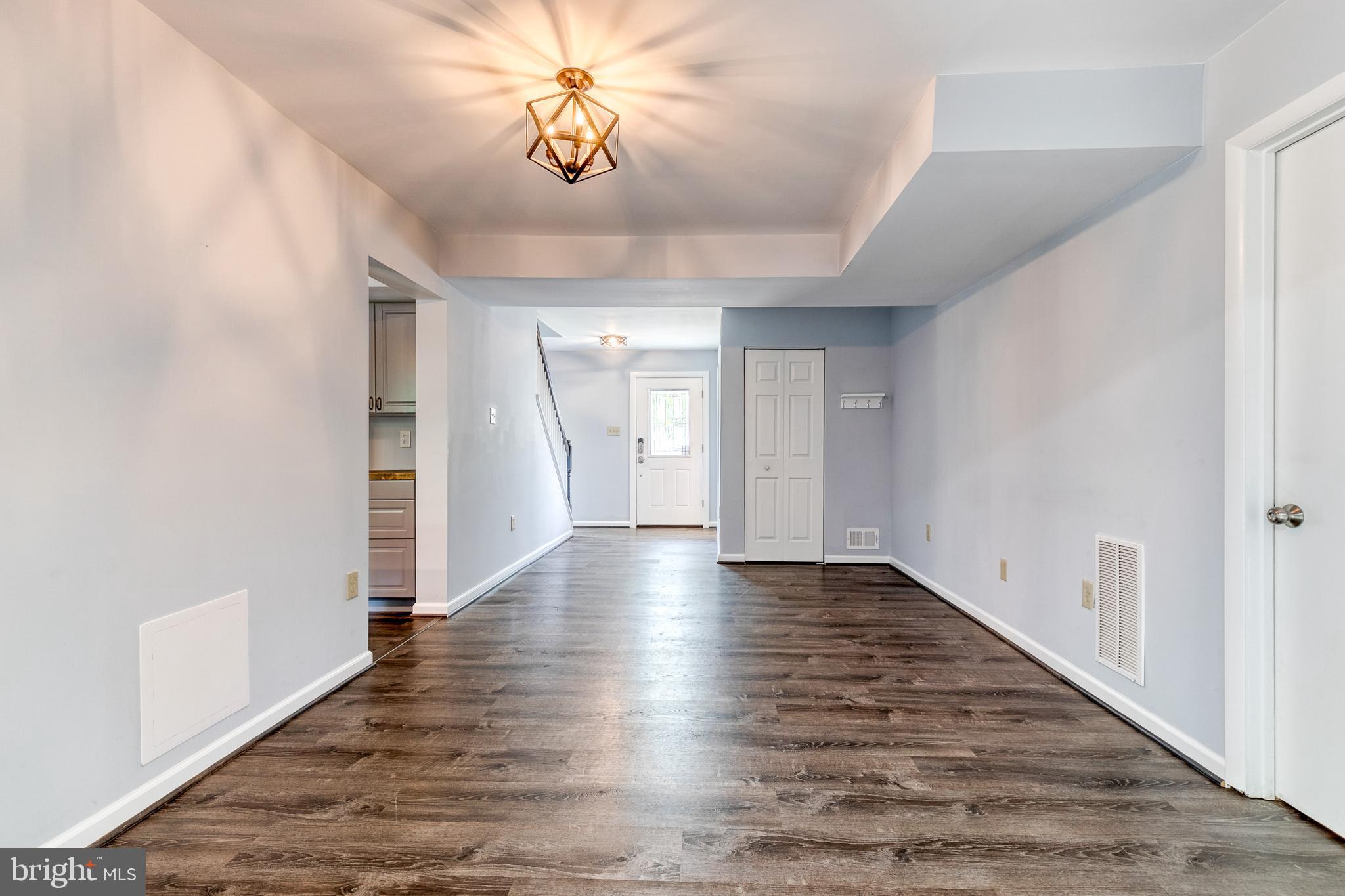 FOUR SEASONS ESTATES - Residential Lease