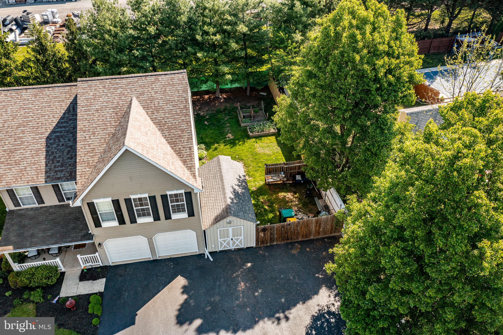 PENNSBURG - Residential