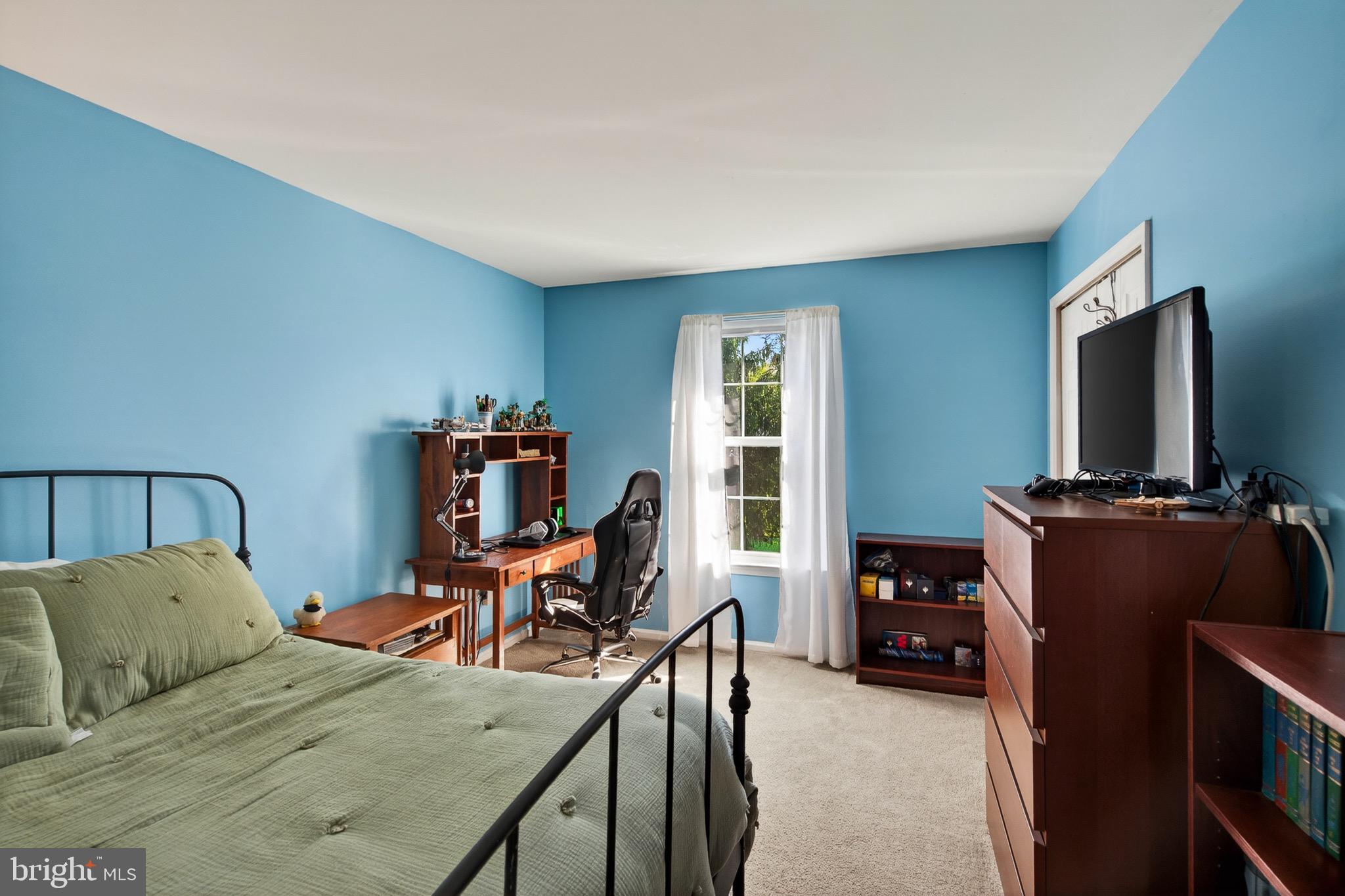 PENNSBURG - Residential