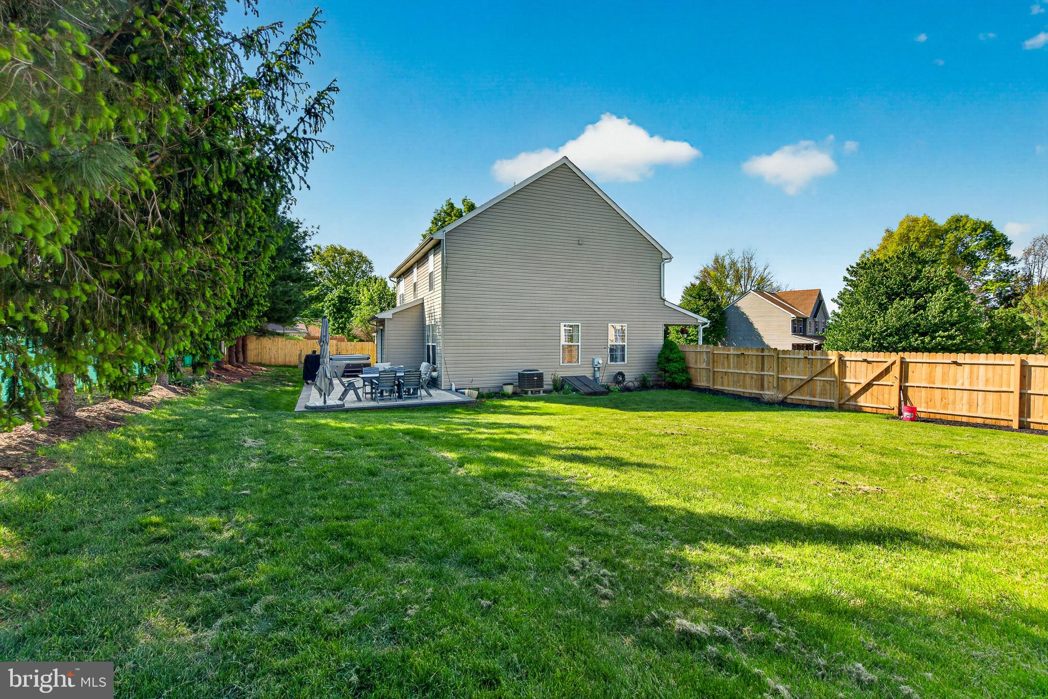 PENNSBURG - Residential