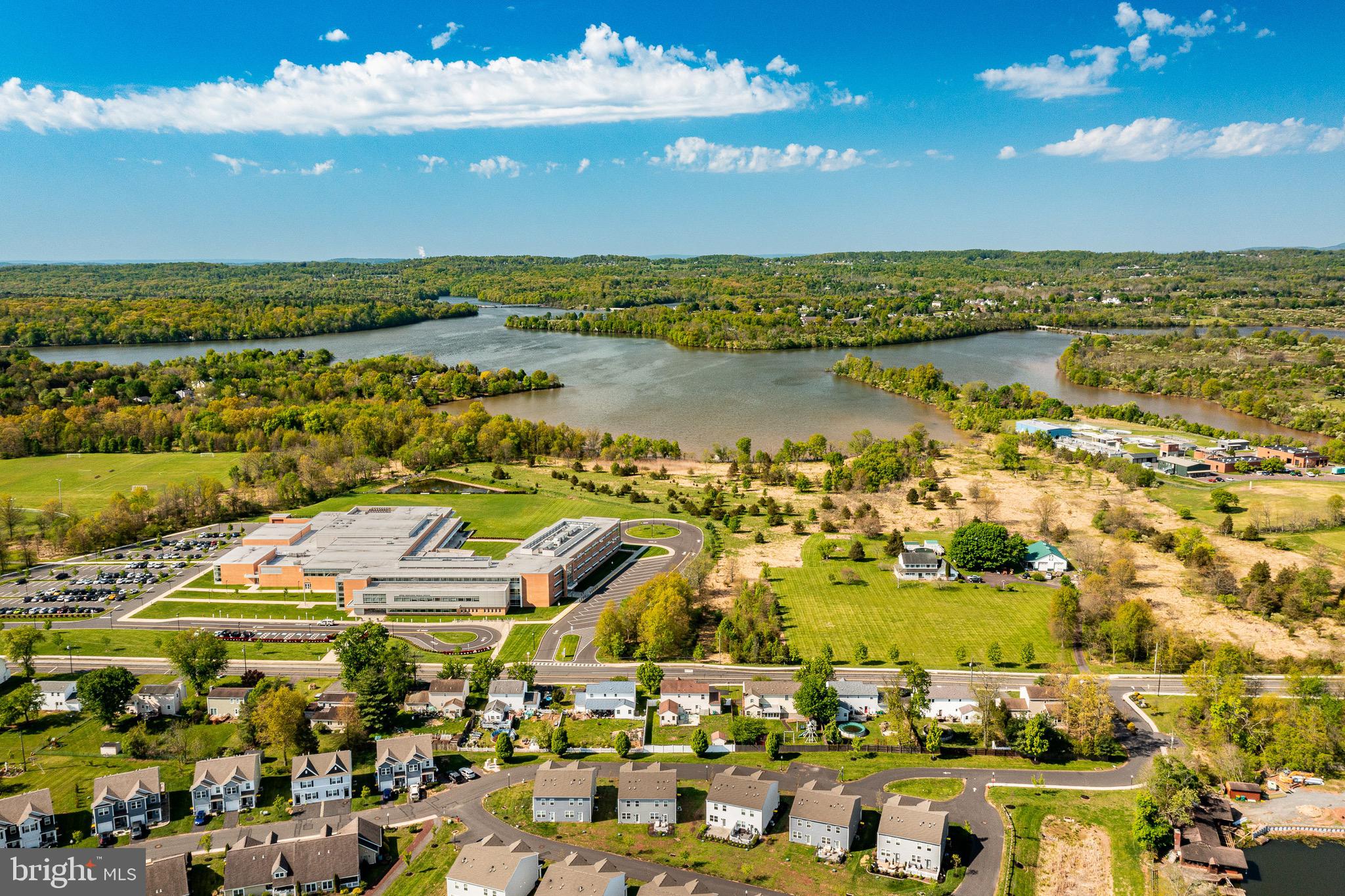 PENNSBURG - Residential